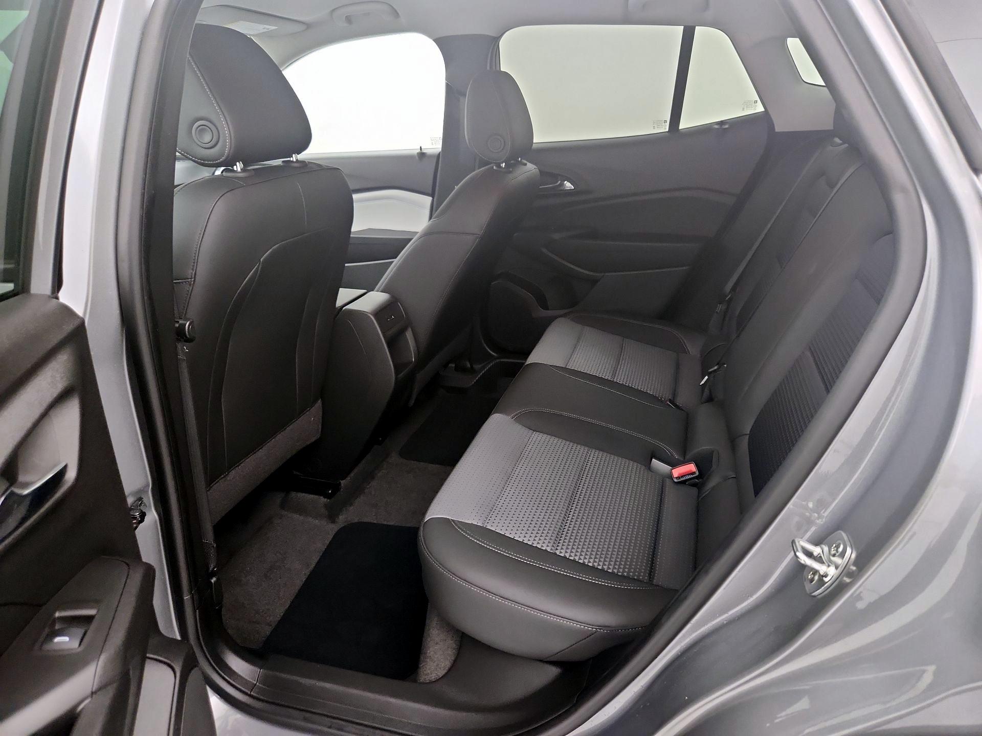 Thumbnail: 2024 Chevrolet Trax - 19