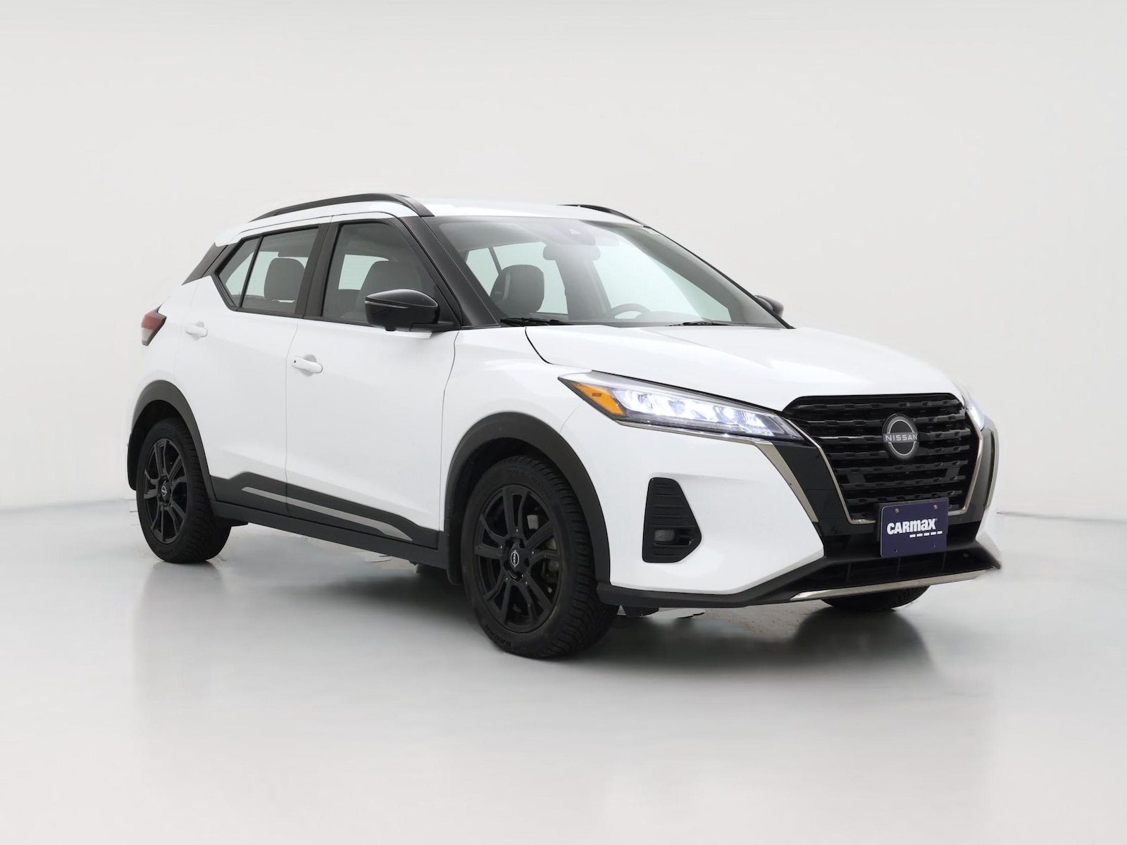 2023 Nissan Kicks