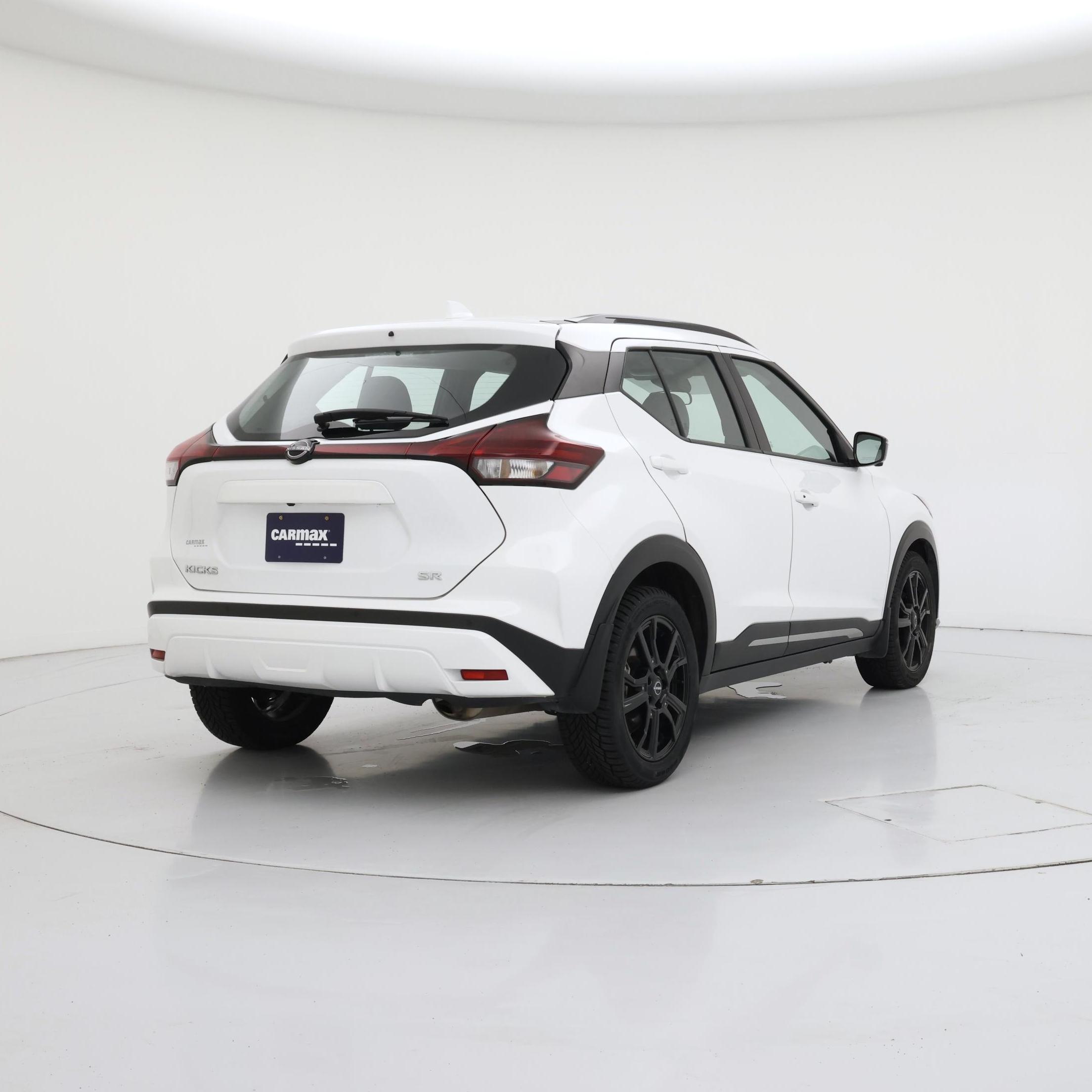 Thumbnail: 2023 Nissan Kicks - 8