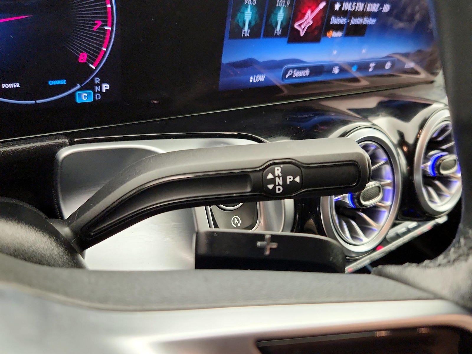 2024 Mercedes-Benz GLB Base - Photo 18