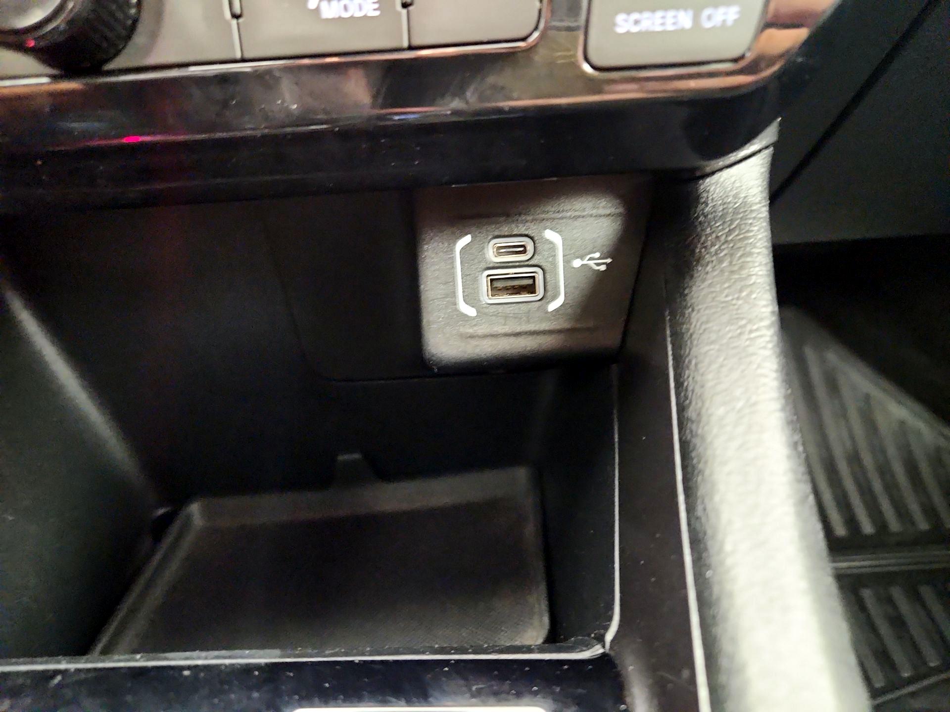Thumbnail: 2023 Jeep Compass - 18