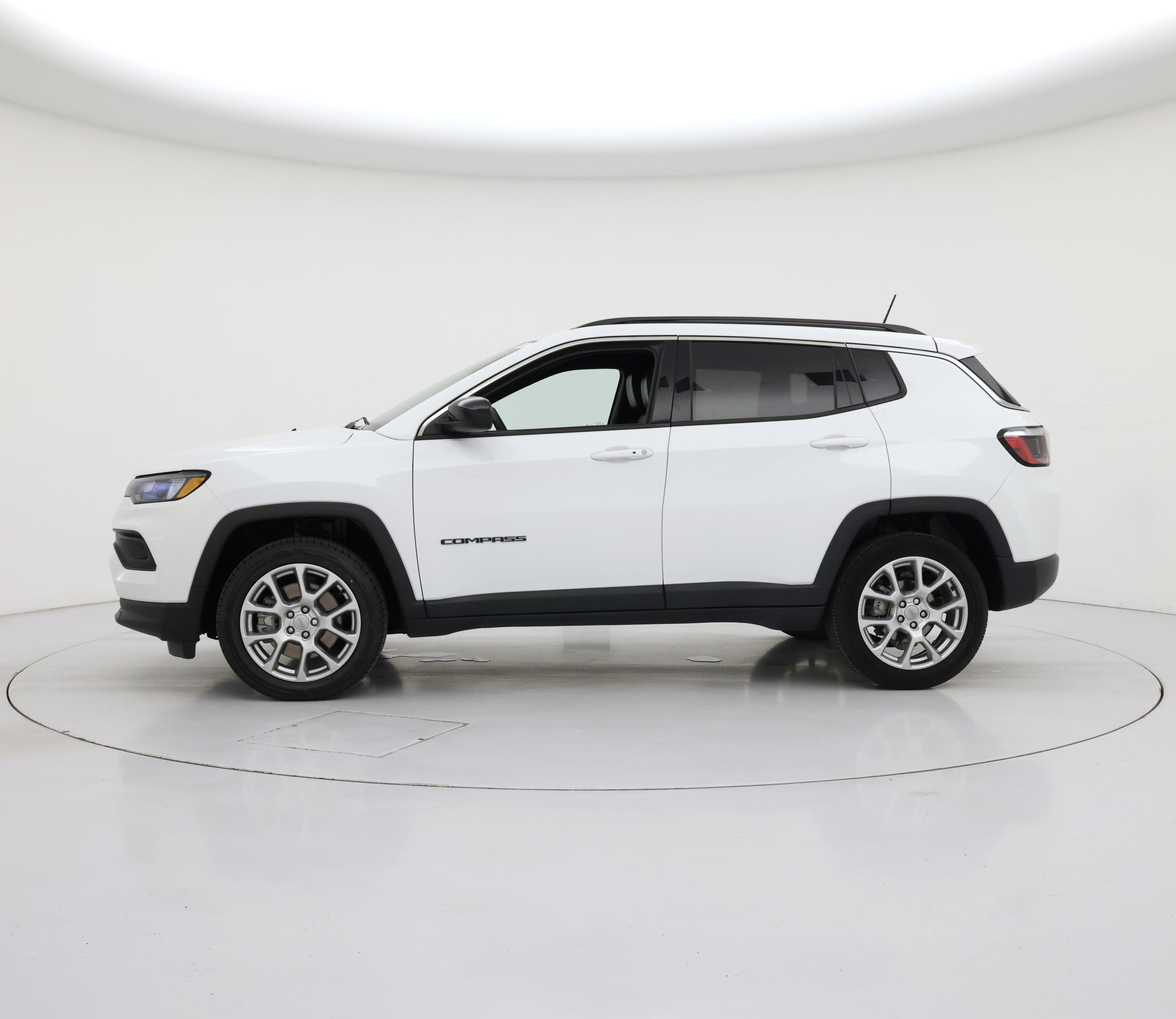 Thumbnail: 2023 Jeep Compass - 3
