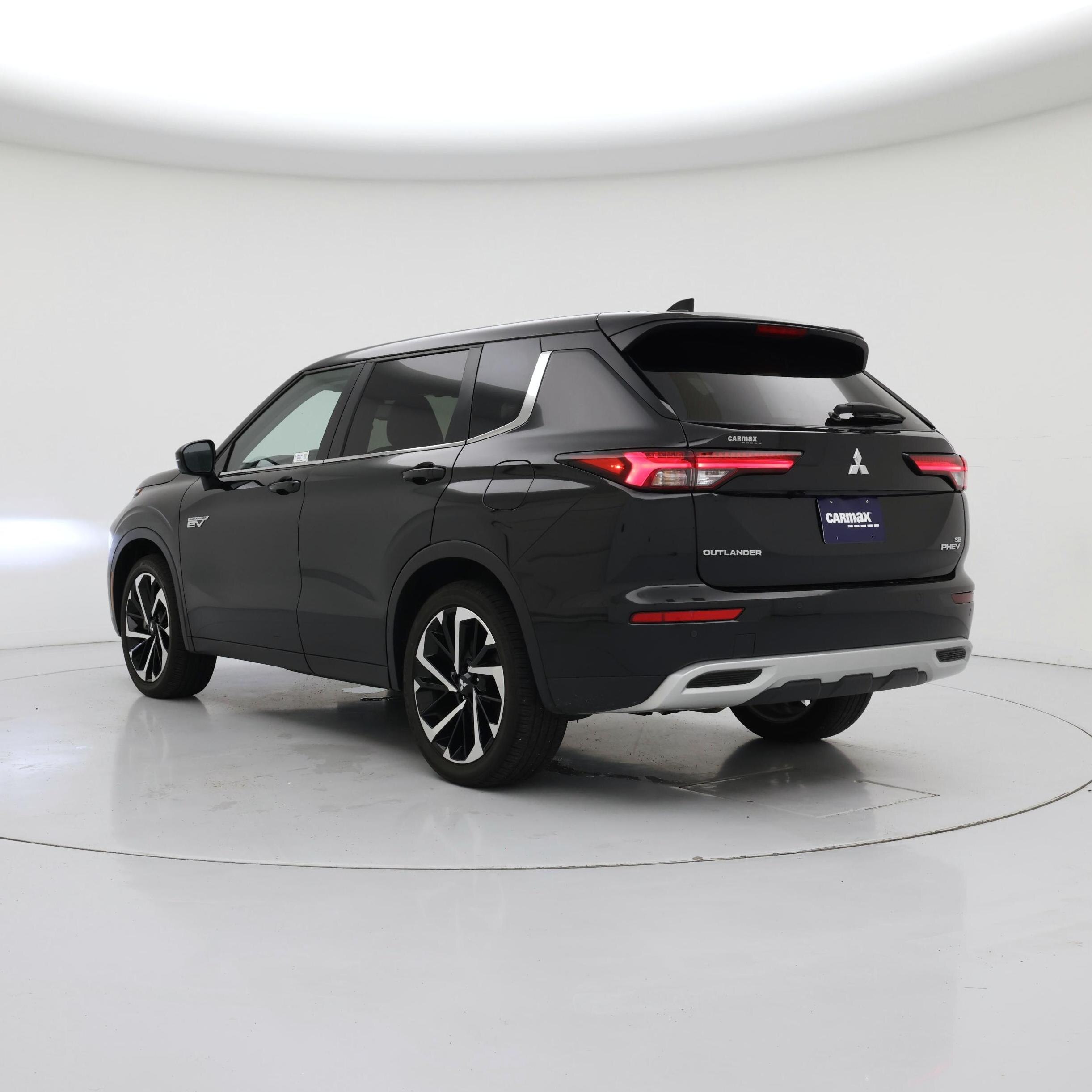 Thumbnail: 2024 Mitsubishi Outlander - 2