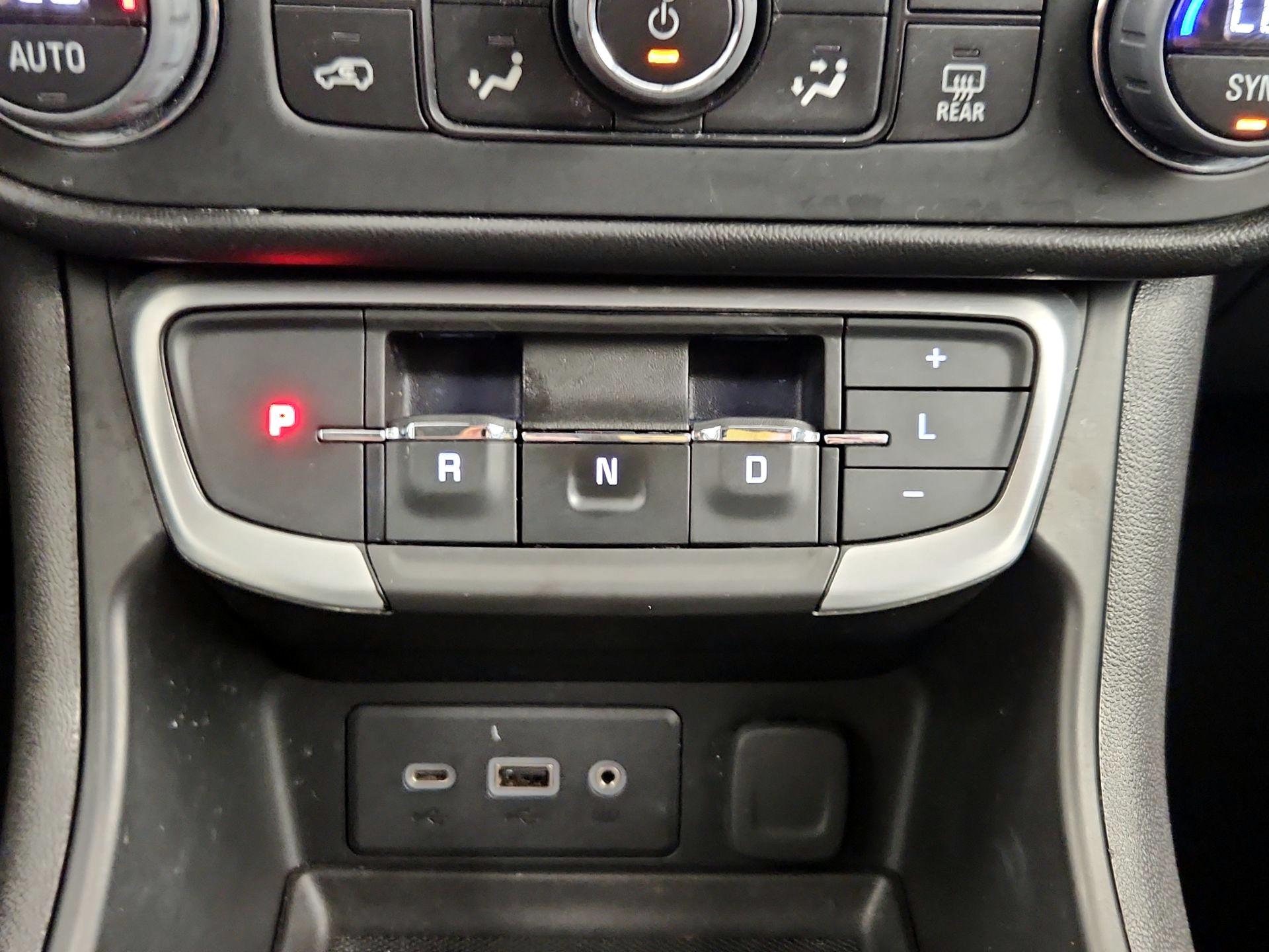 Thumbnail: 2023 GMC Terrain - 17