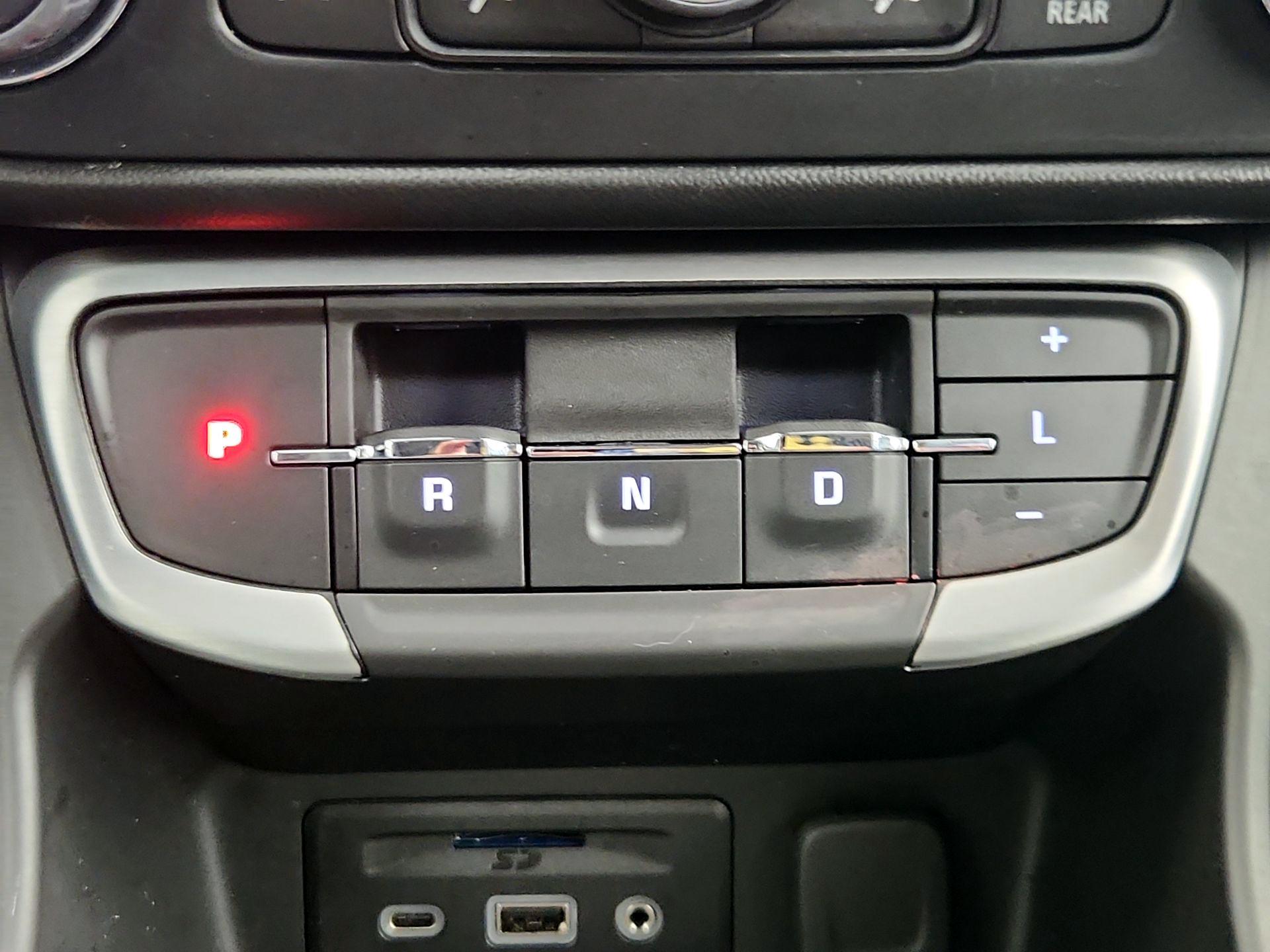 Thumbnail: 2022 GMC Terrain - 17