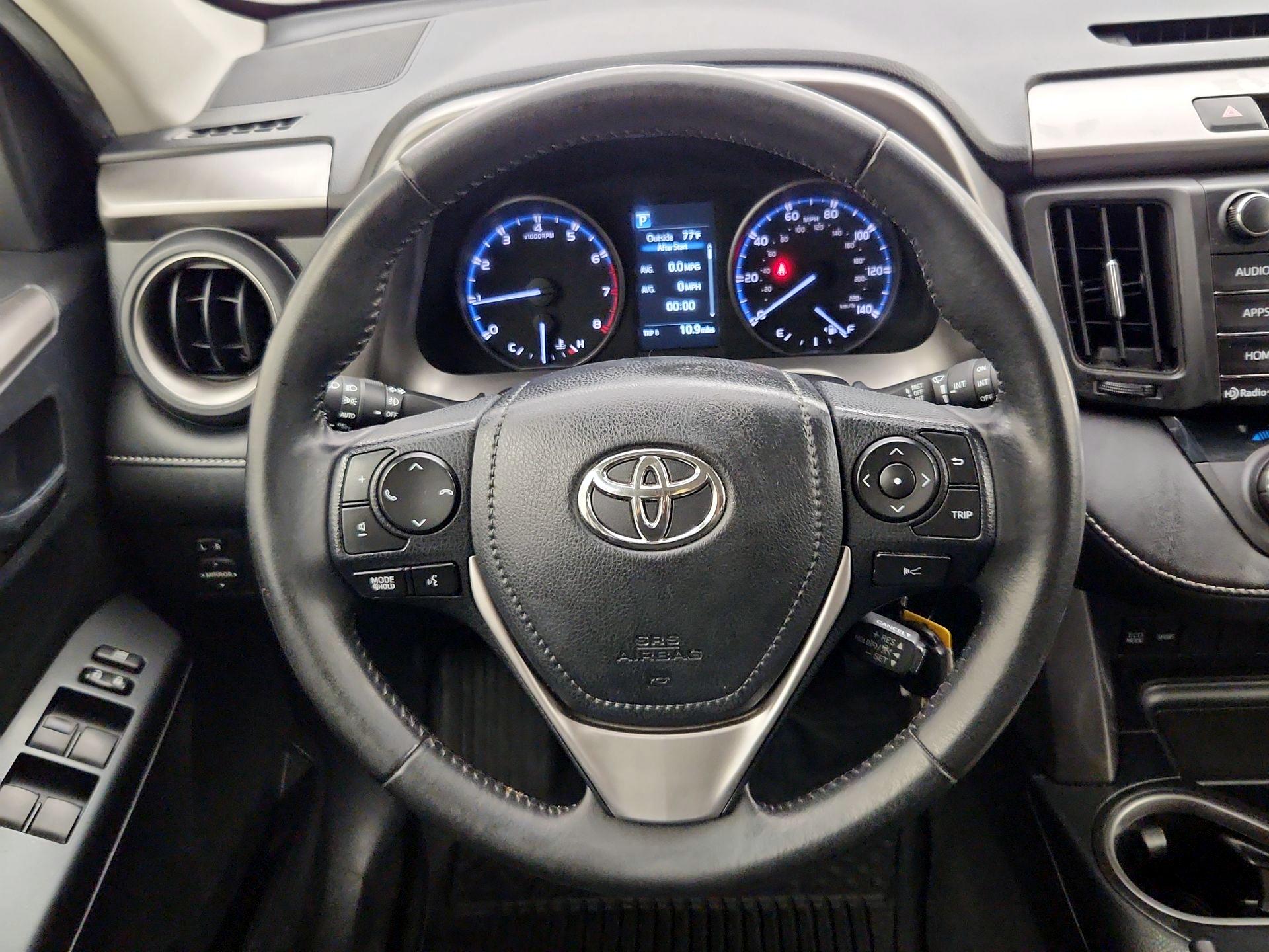 Thumbnail: 2017 Toyota RAV4 - 10