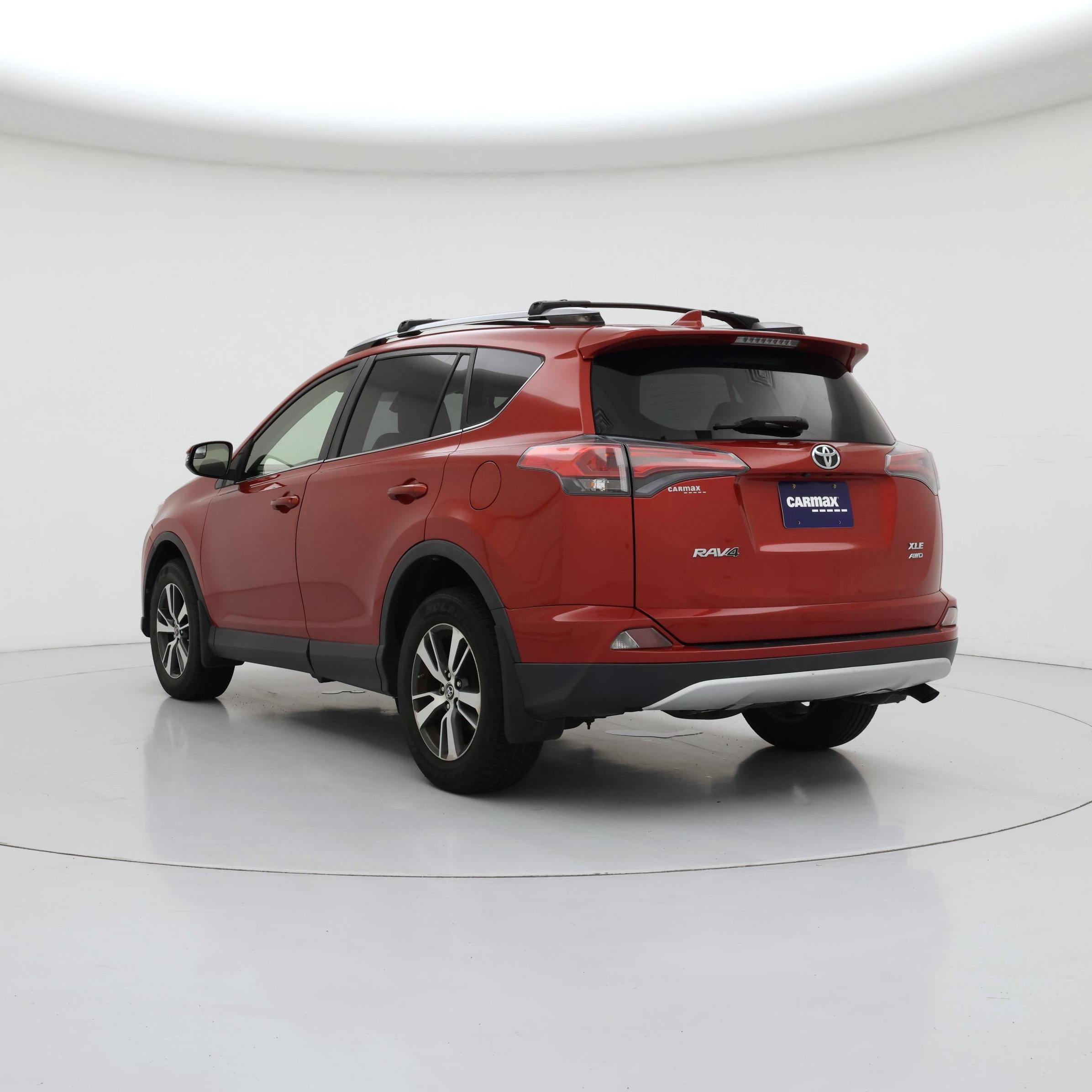 Thumbnail: 2017 Toyota RAV4 - 2