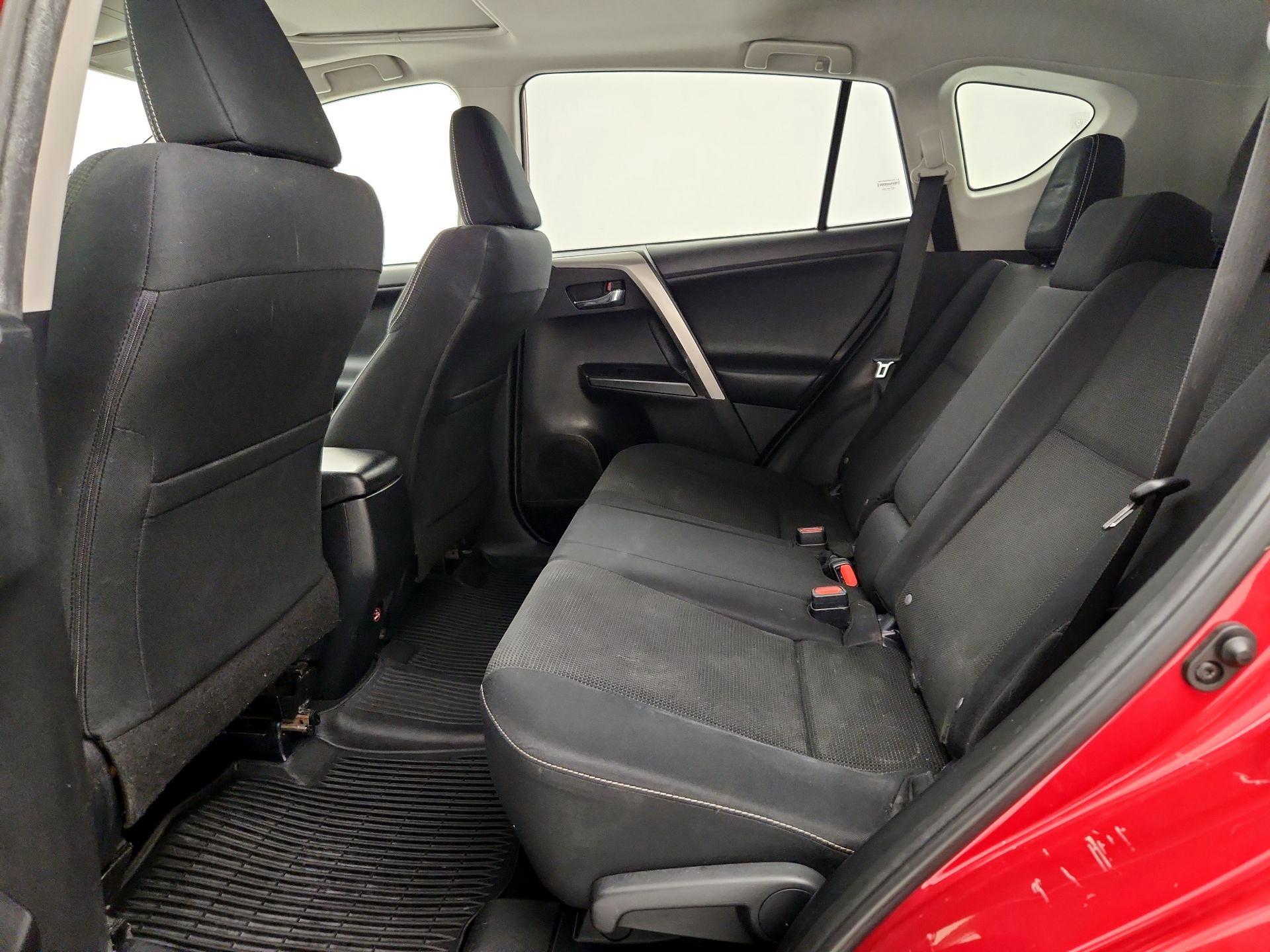 Thumbnail: 2017 Toyota RAV4 - 20