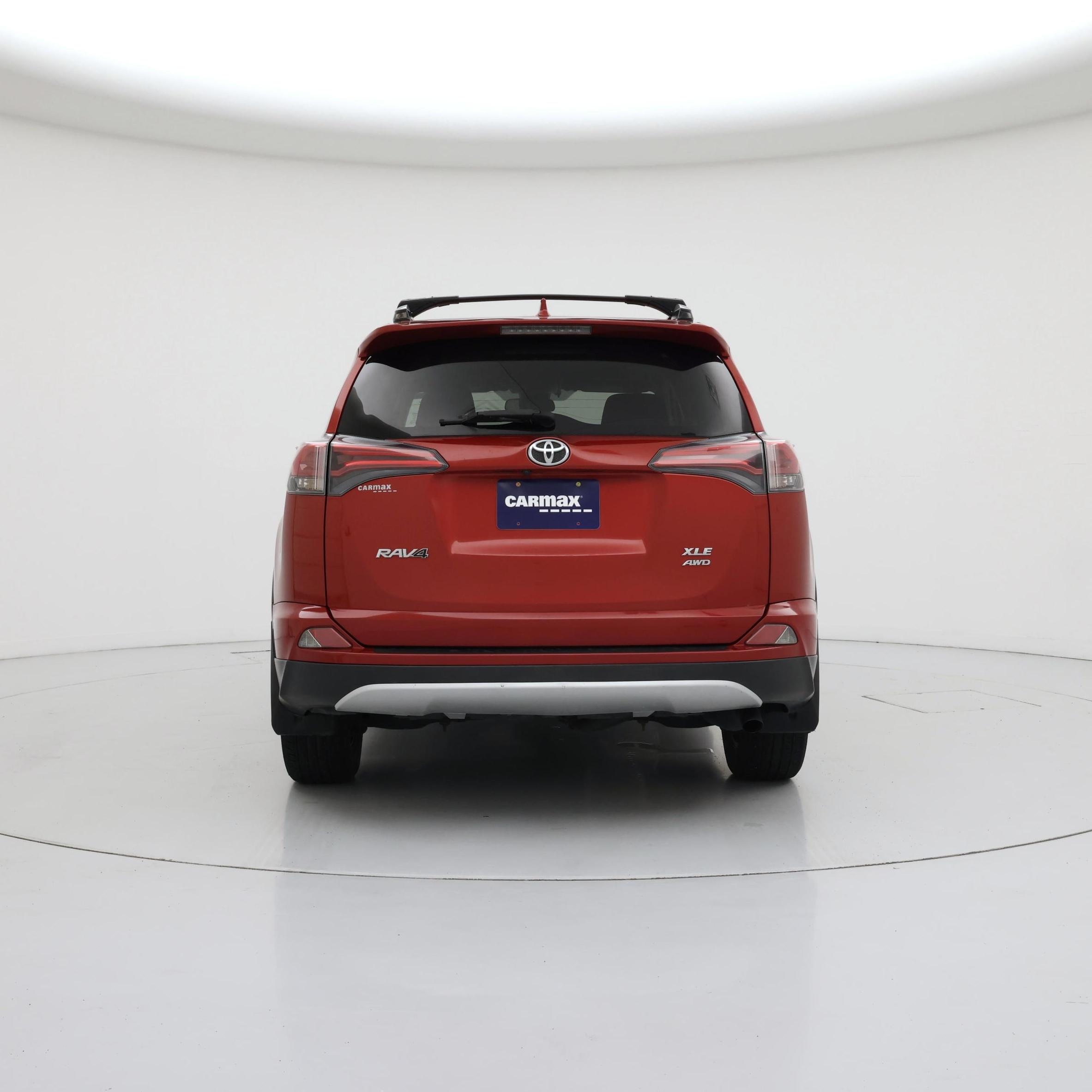 Thumbnail: 2017 Toyota RAV4 - 6