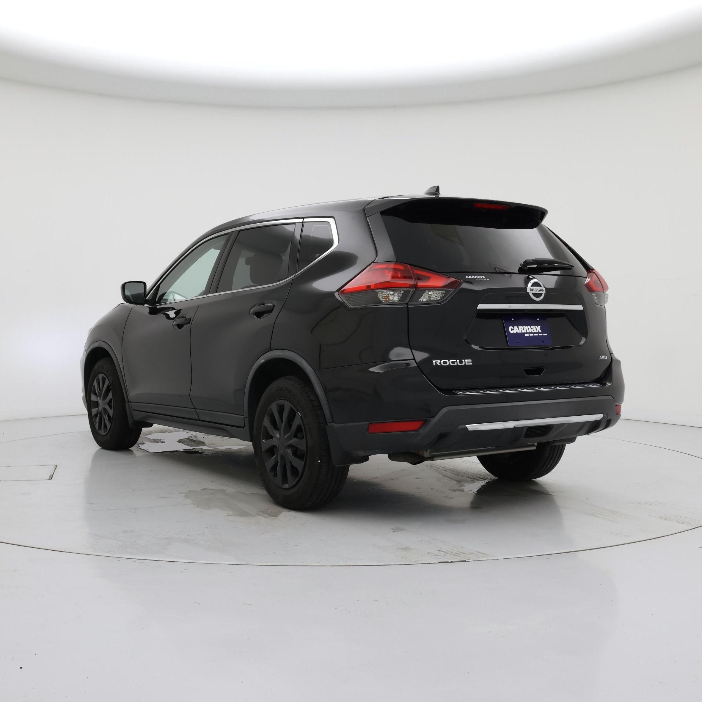 Thumbnail: 2017 Nissan Rogue - 2