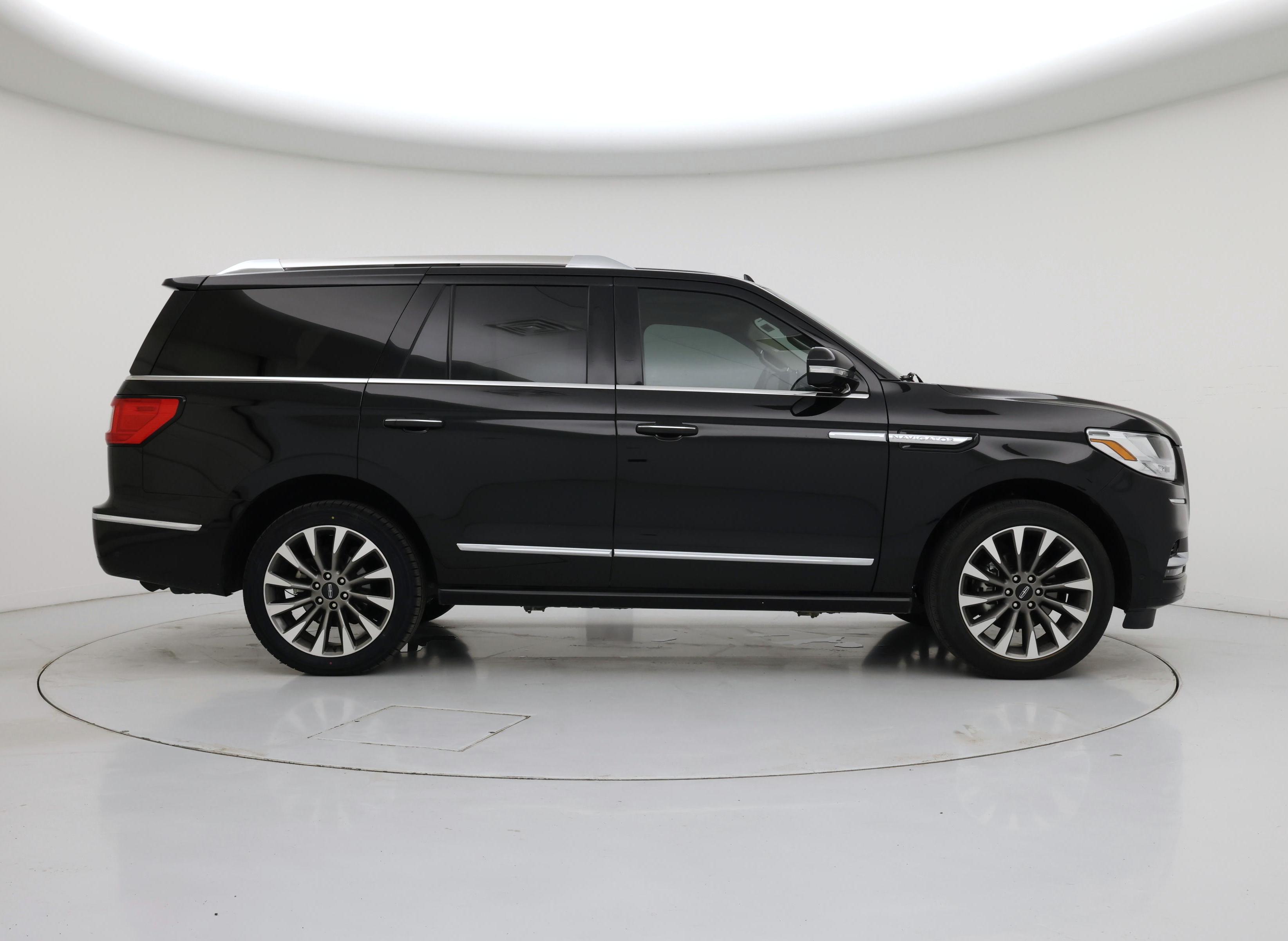 Thumbnail: 2021 Lincoln Navigator - 7