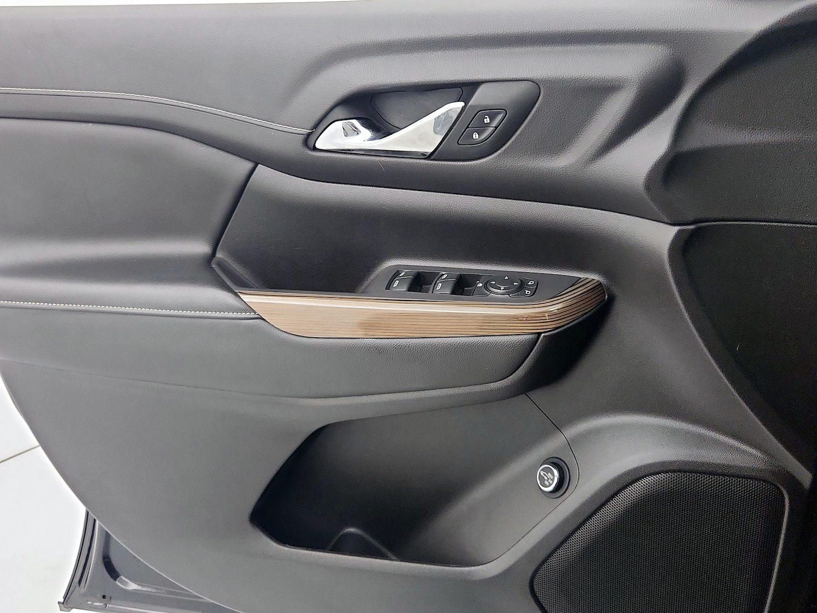 2022 GMC Acadia SLE - Photo 13