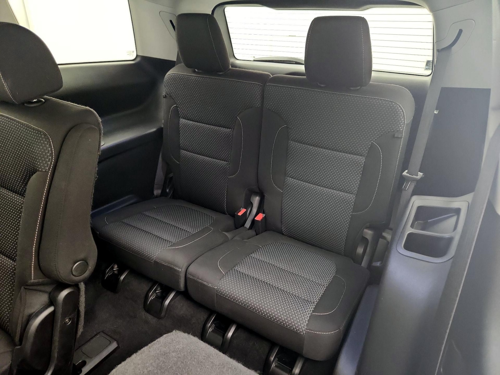 2022 GMC Acadia SLE - Photo 21