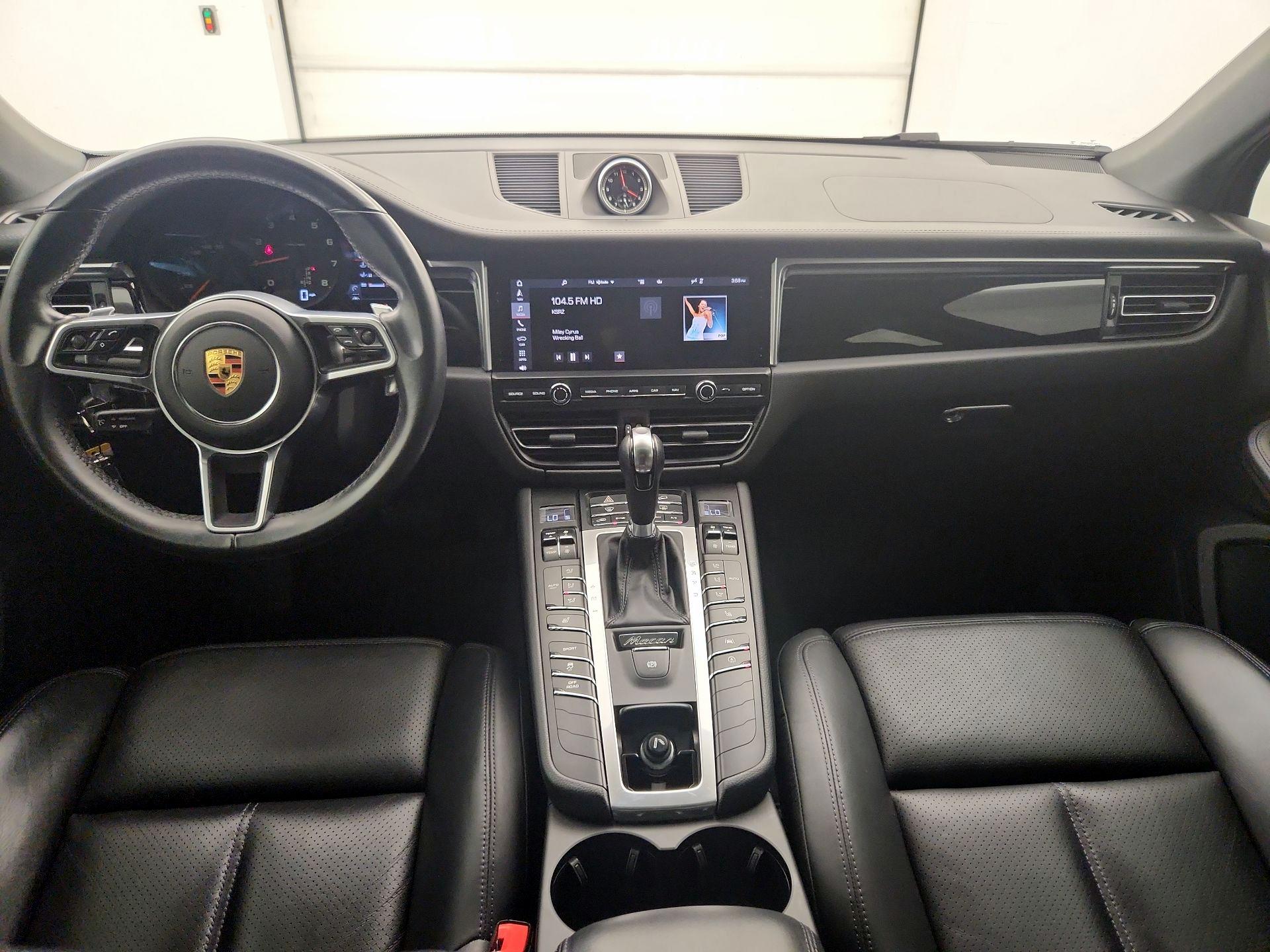 Thumbnail: 2021 Porsche Macan - 9