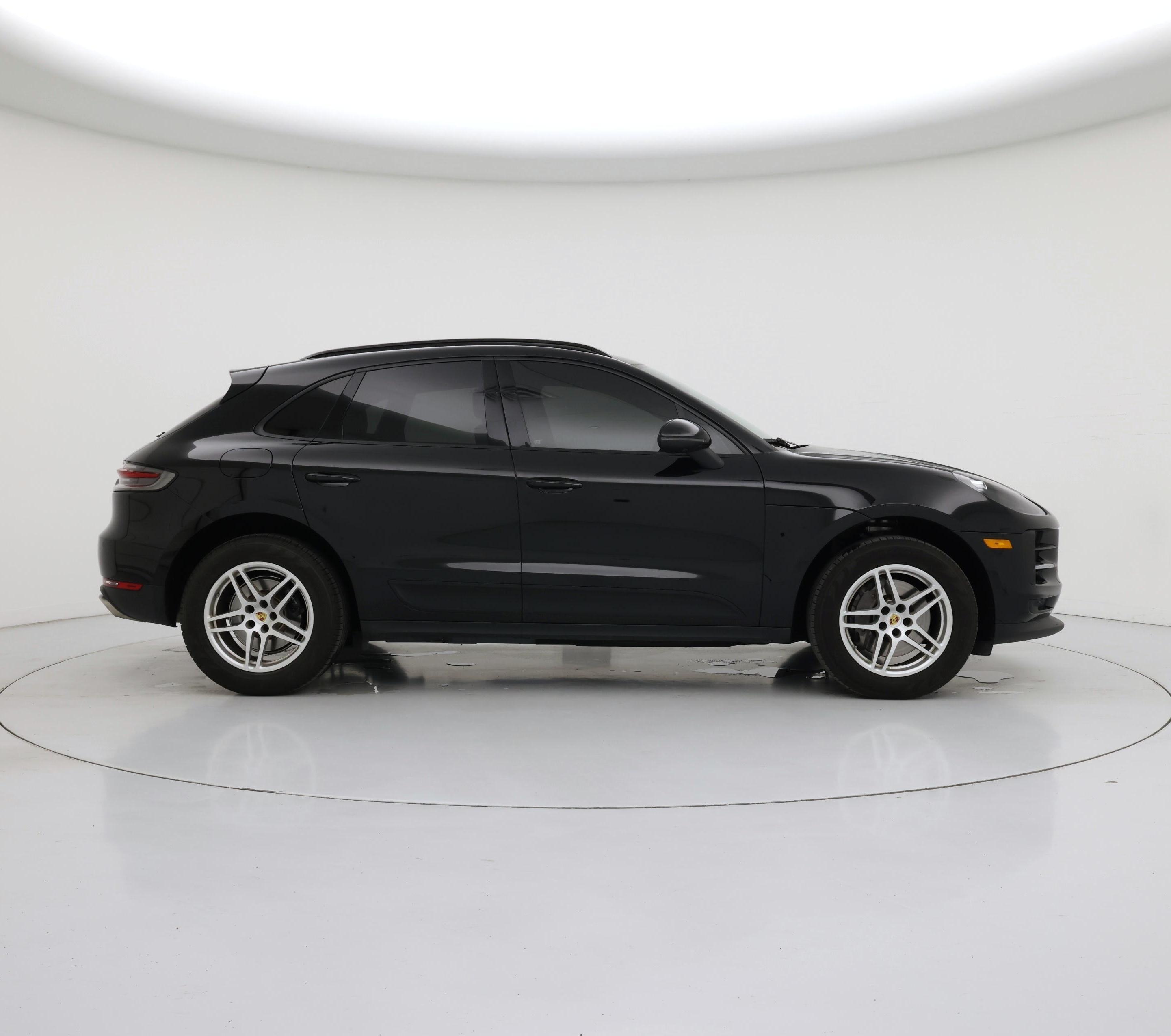 Thumbnail: 2021 Porsche Macan - 7