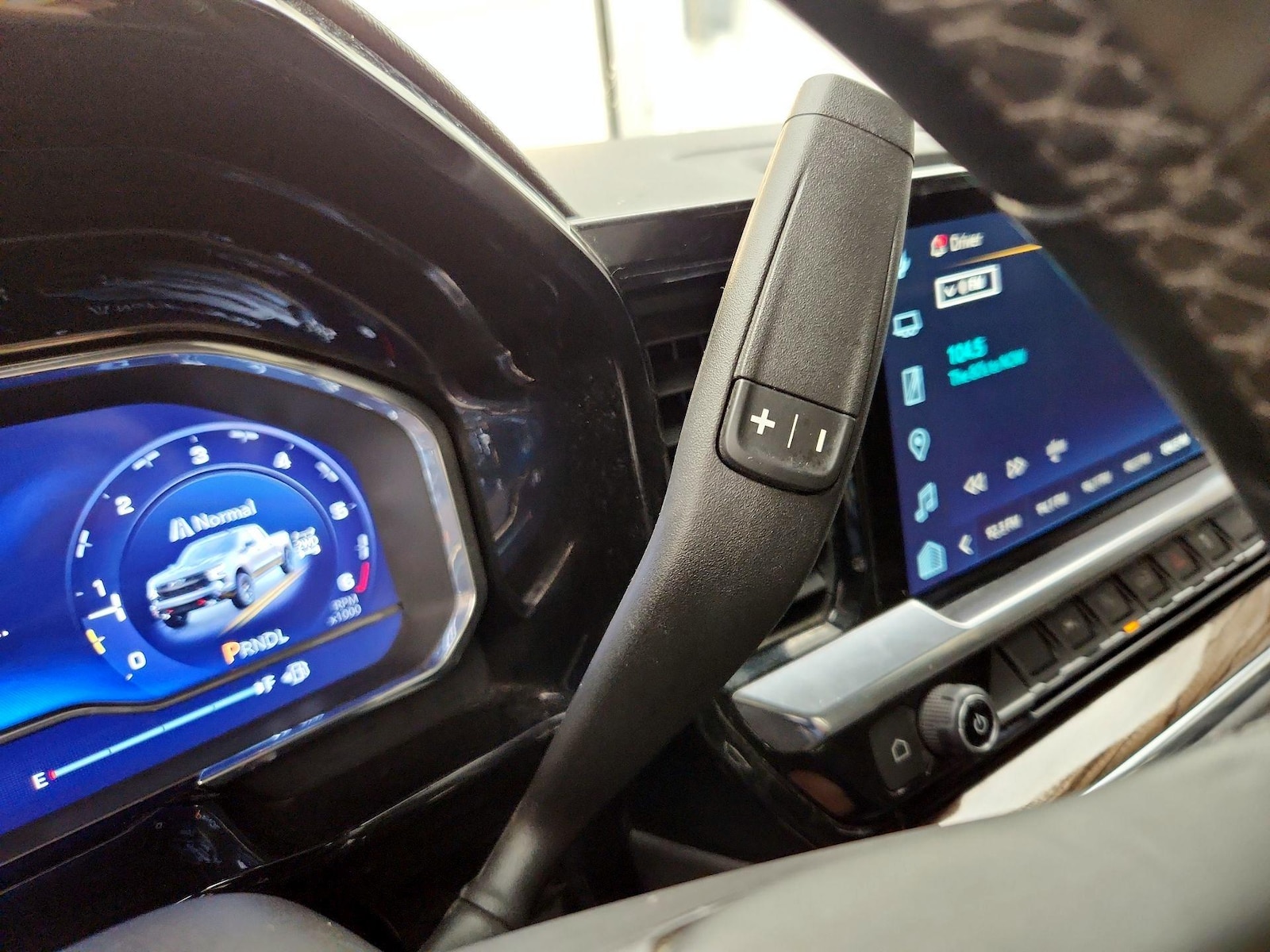 2023 Chevrolet Silverado 1500 LT Trail Boss - Photo 19