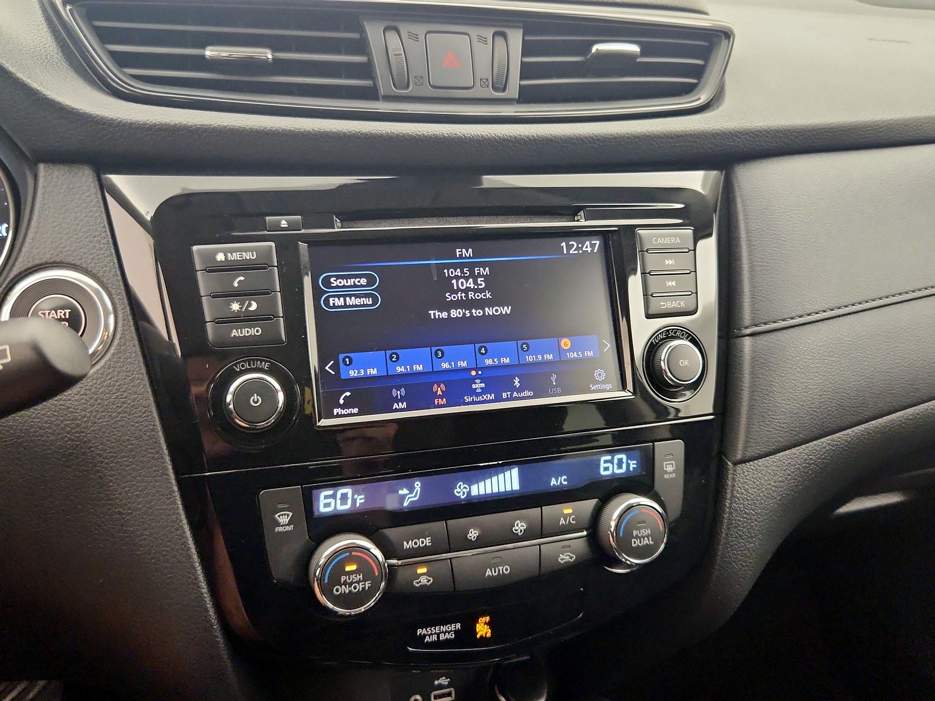 Thumbnail: 2019 Nissan Rogue - 15