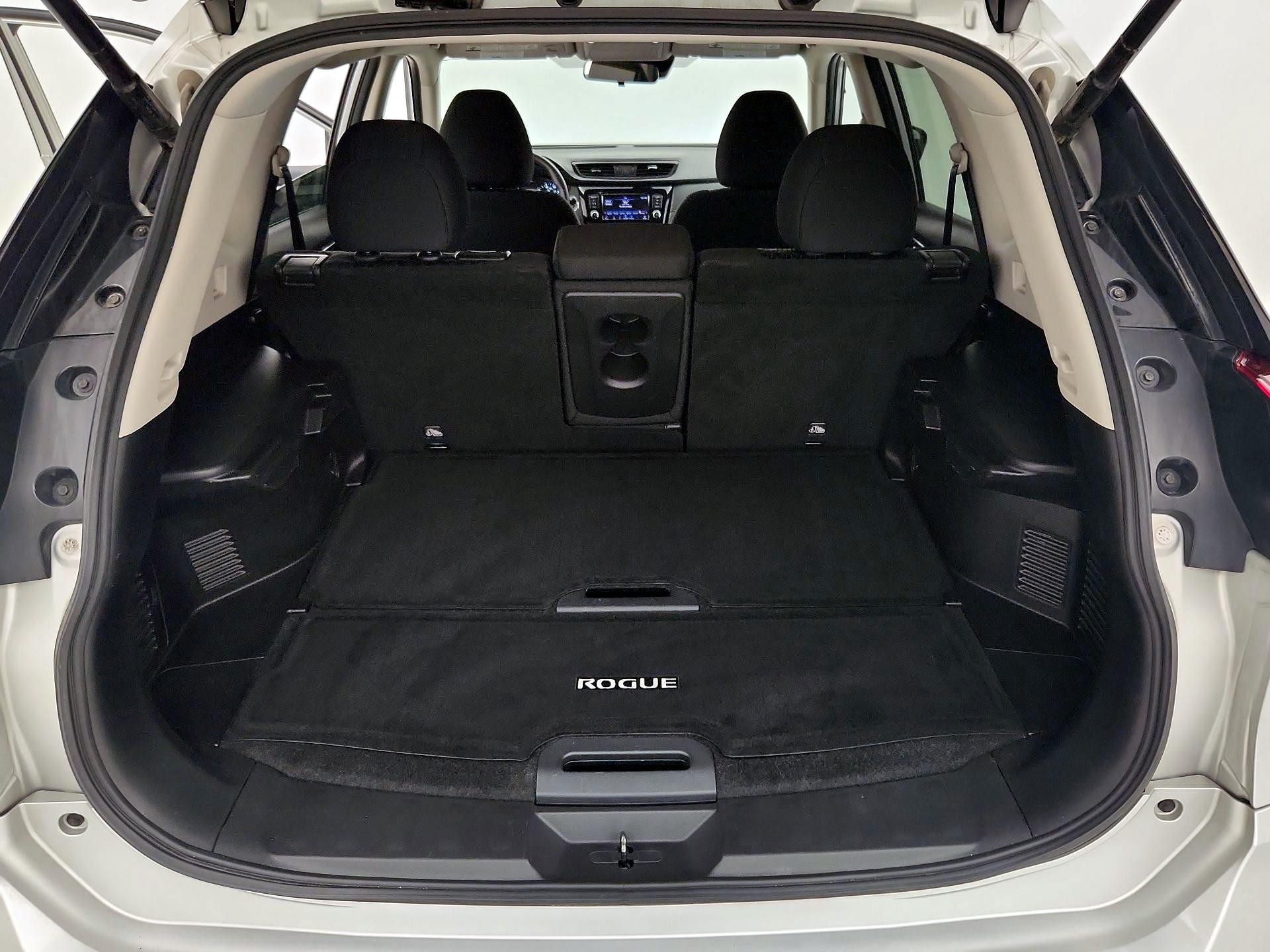 Thumbnail: 2019 Nissan Rogue - 20