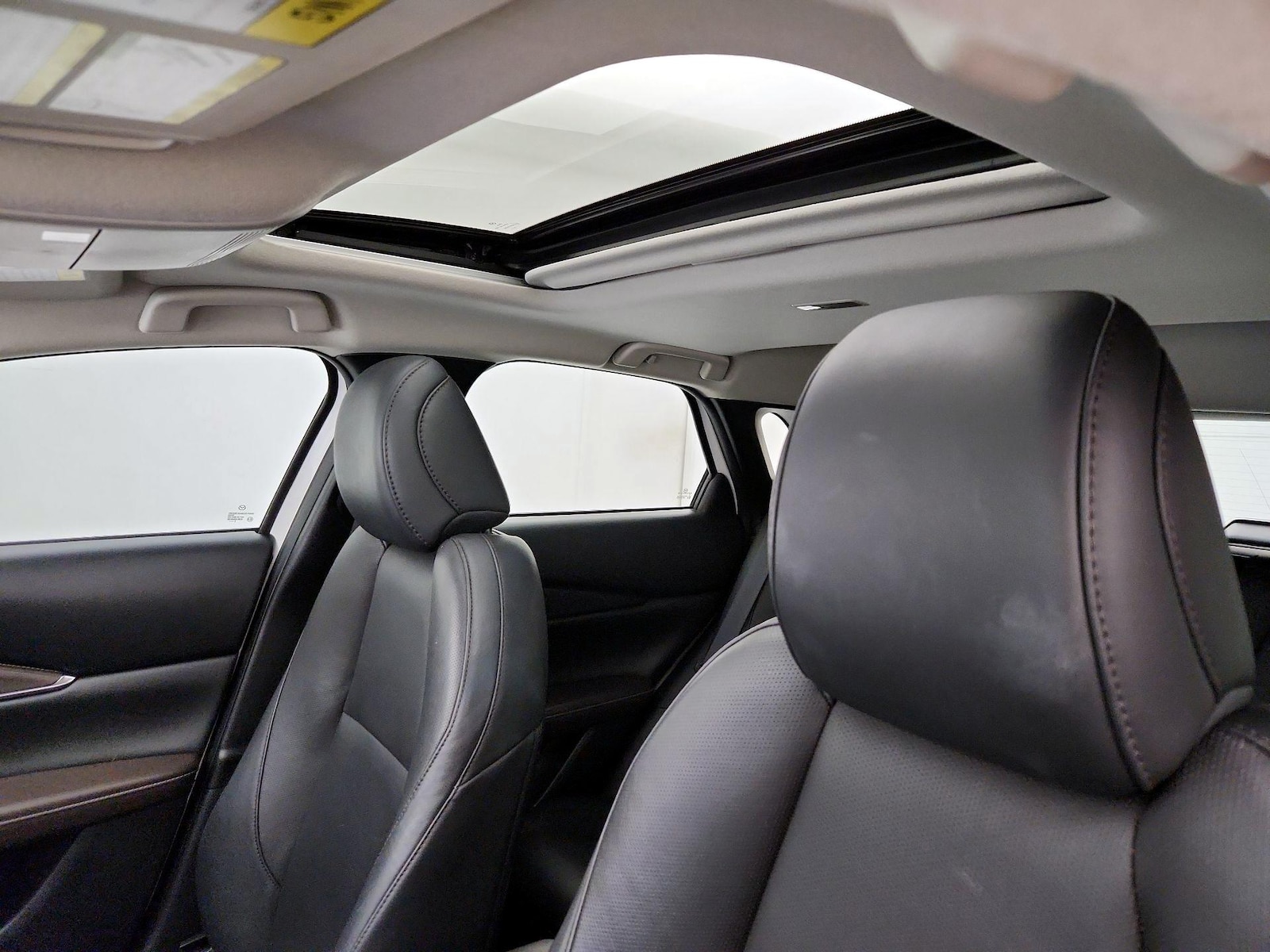 Sunroof(s) & Overhead Airbags
