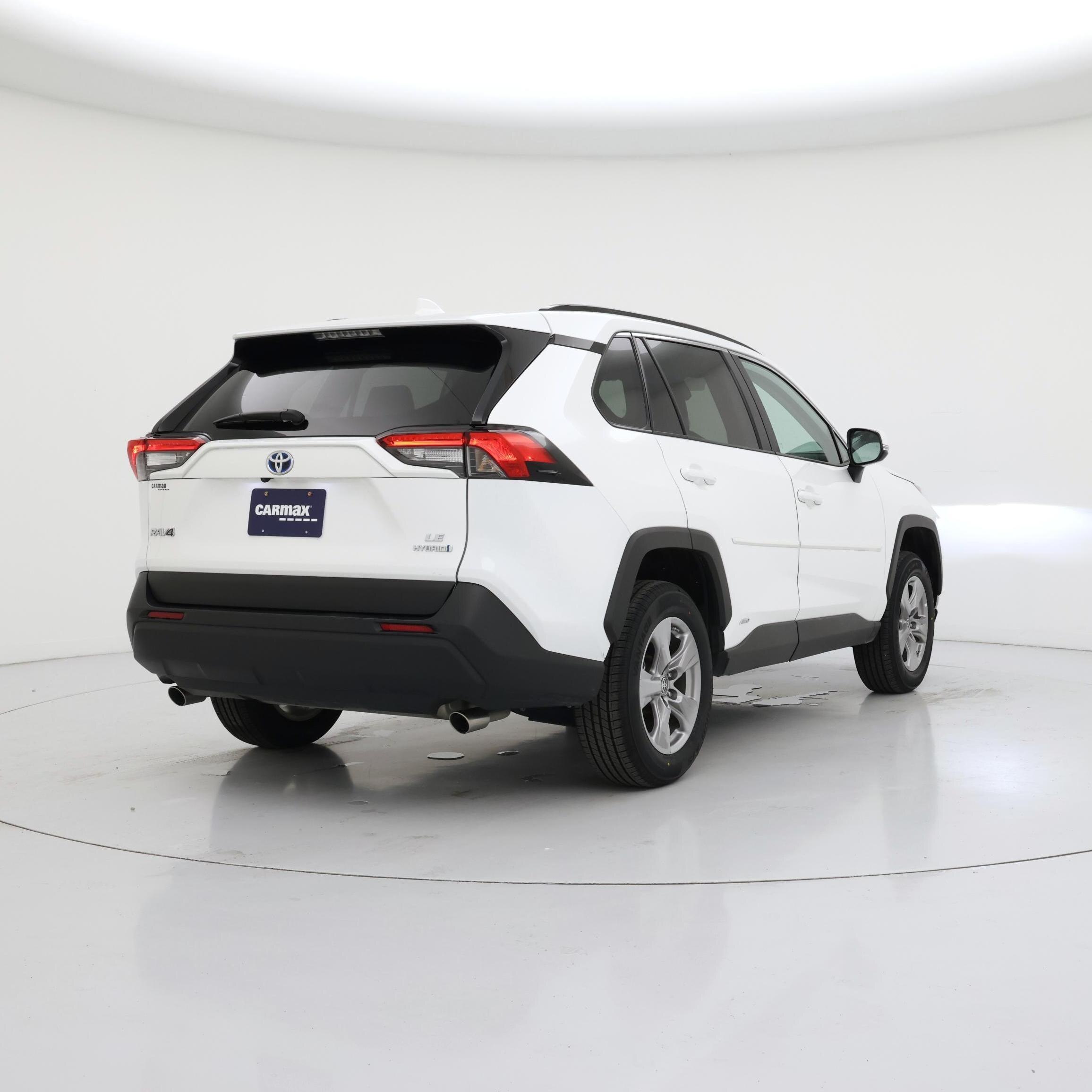 Thumbnail: 2024 Toyota RAV4 - 8