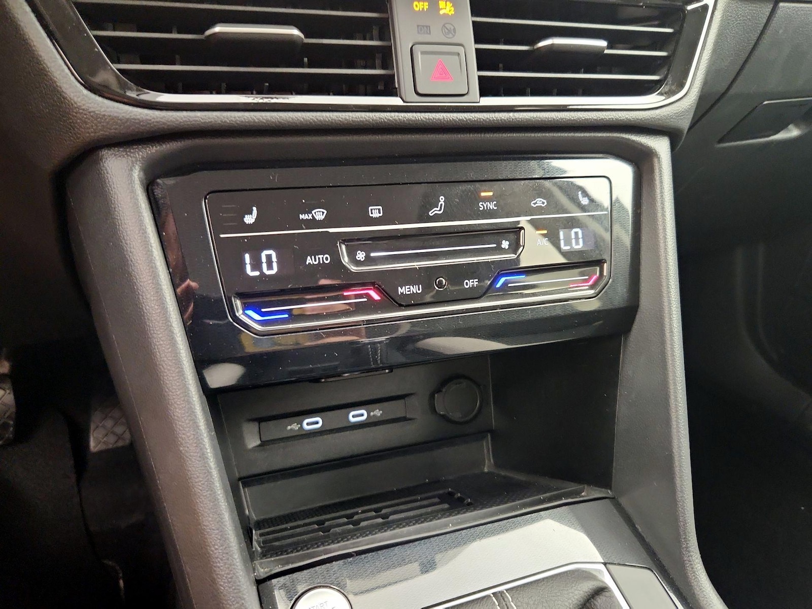 2025 Volkswagen Taos SE - Photo 17