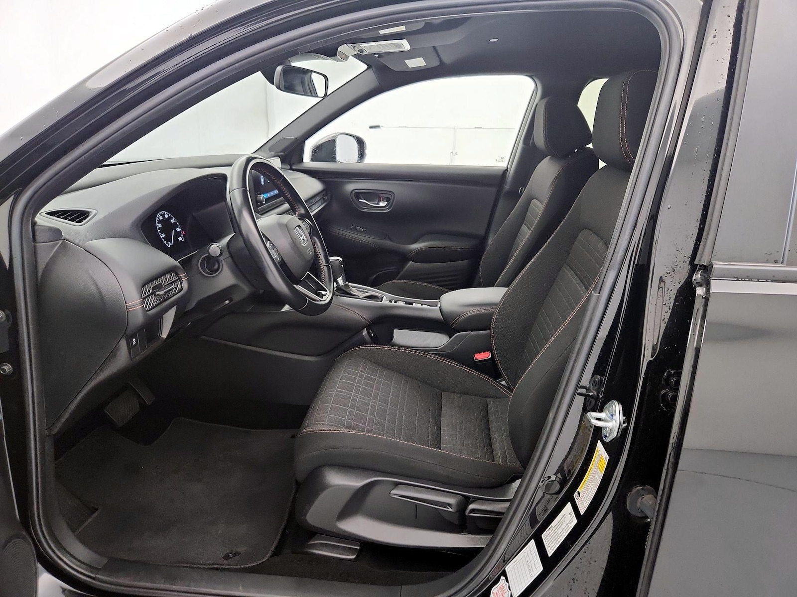 2025 Honda HR-V Sport - Photo 12