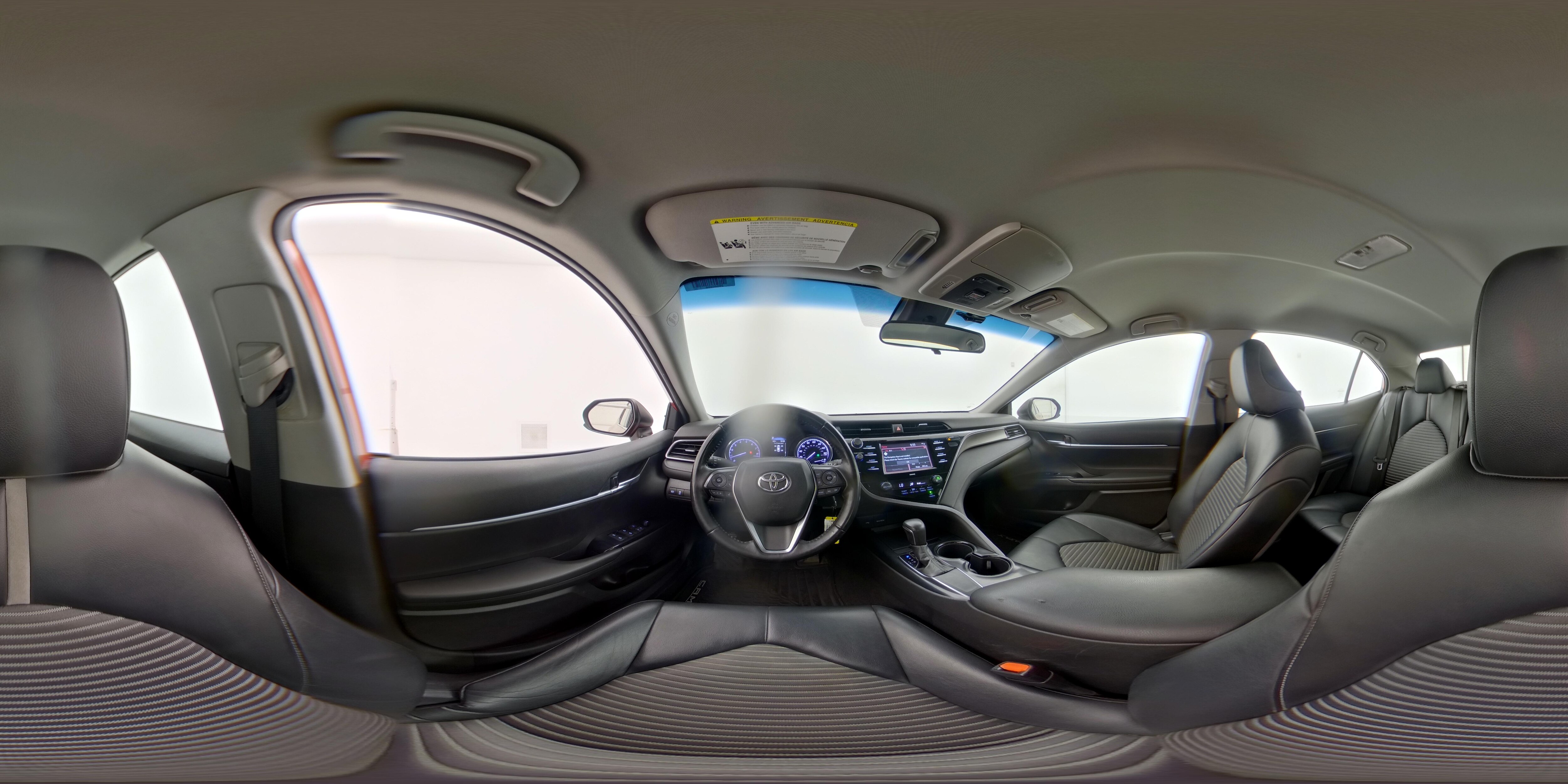 2020 Toyota Camry SE - Photo 26