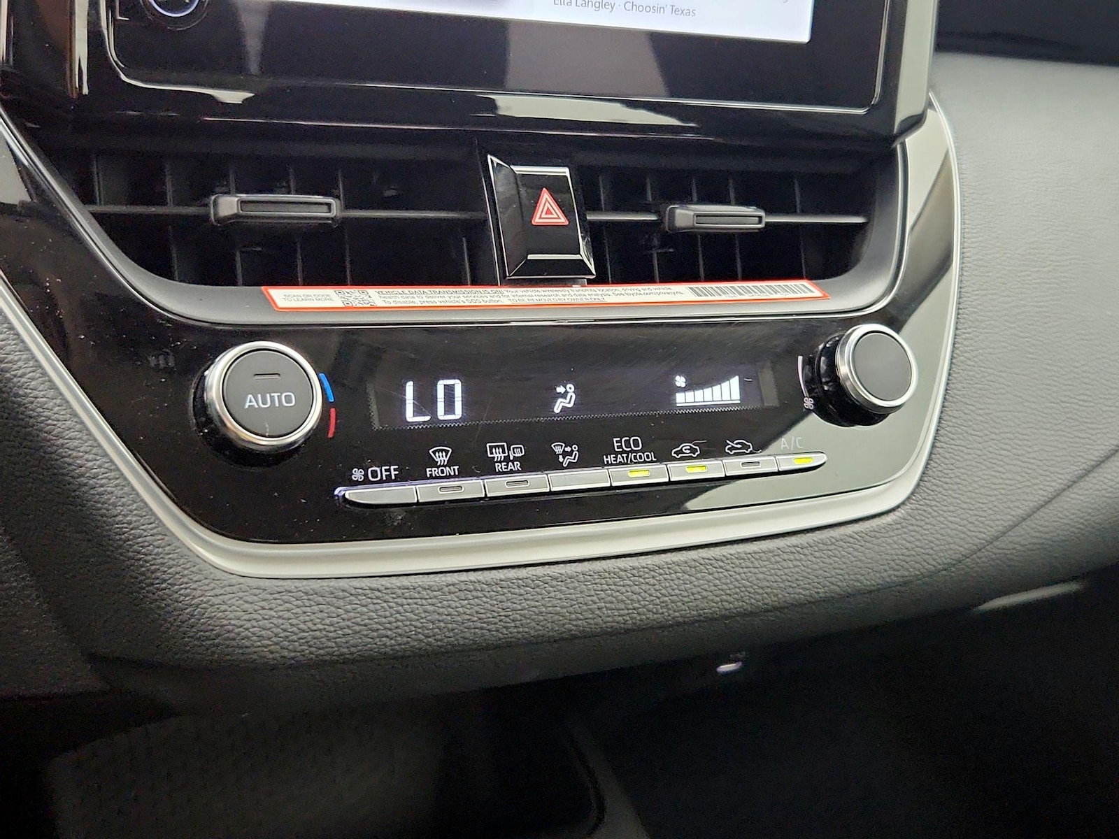 2026 Toyota Corolla LE - Photo 17