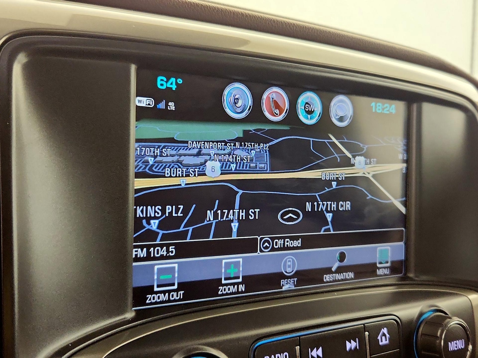 2018 Chevrolet Silverado 1500 High Country - Photo 15