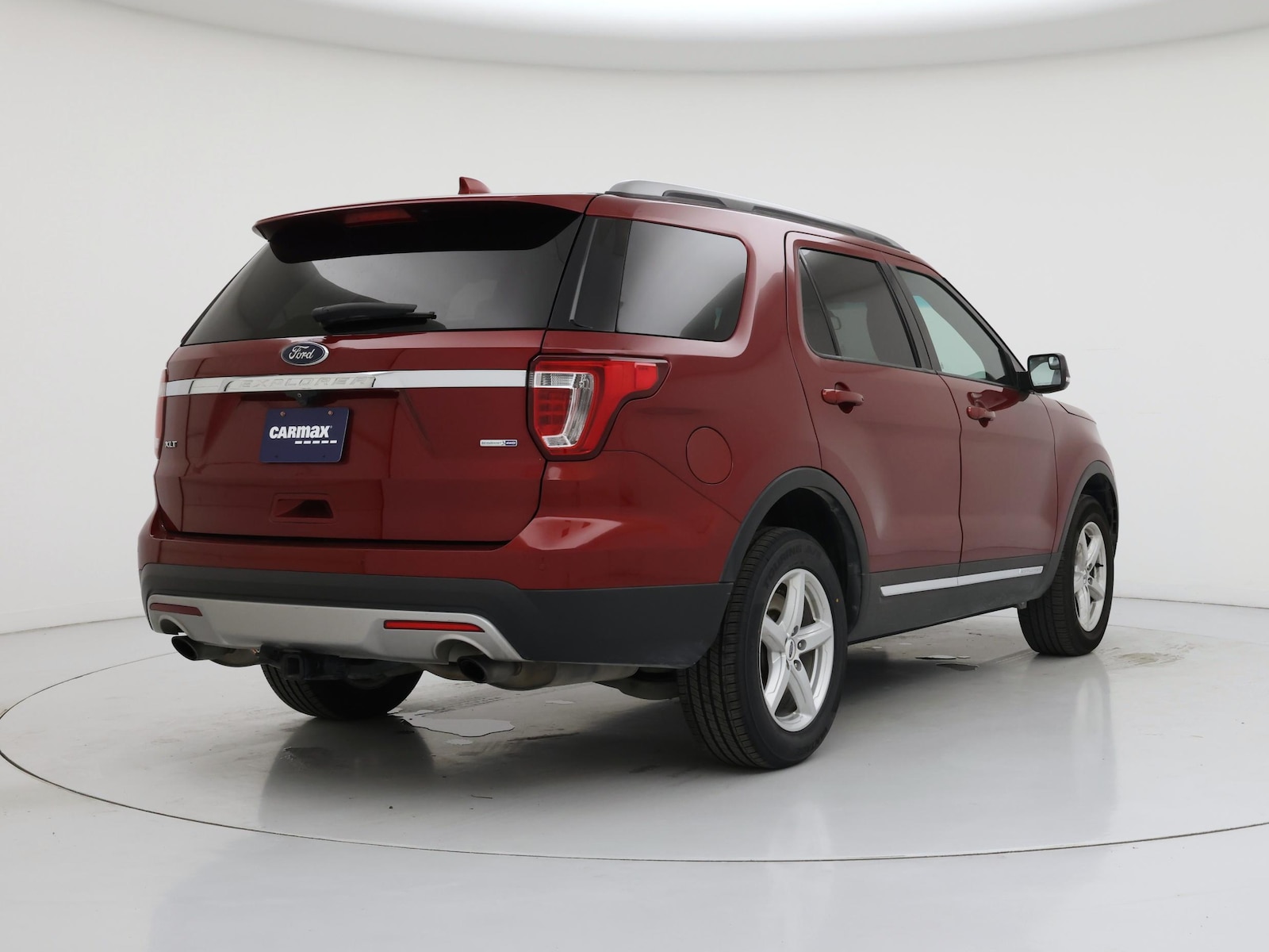 2017 Ford Explorer XLT - Photo 9