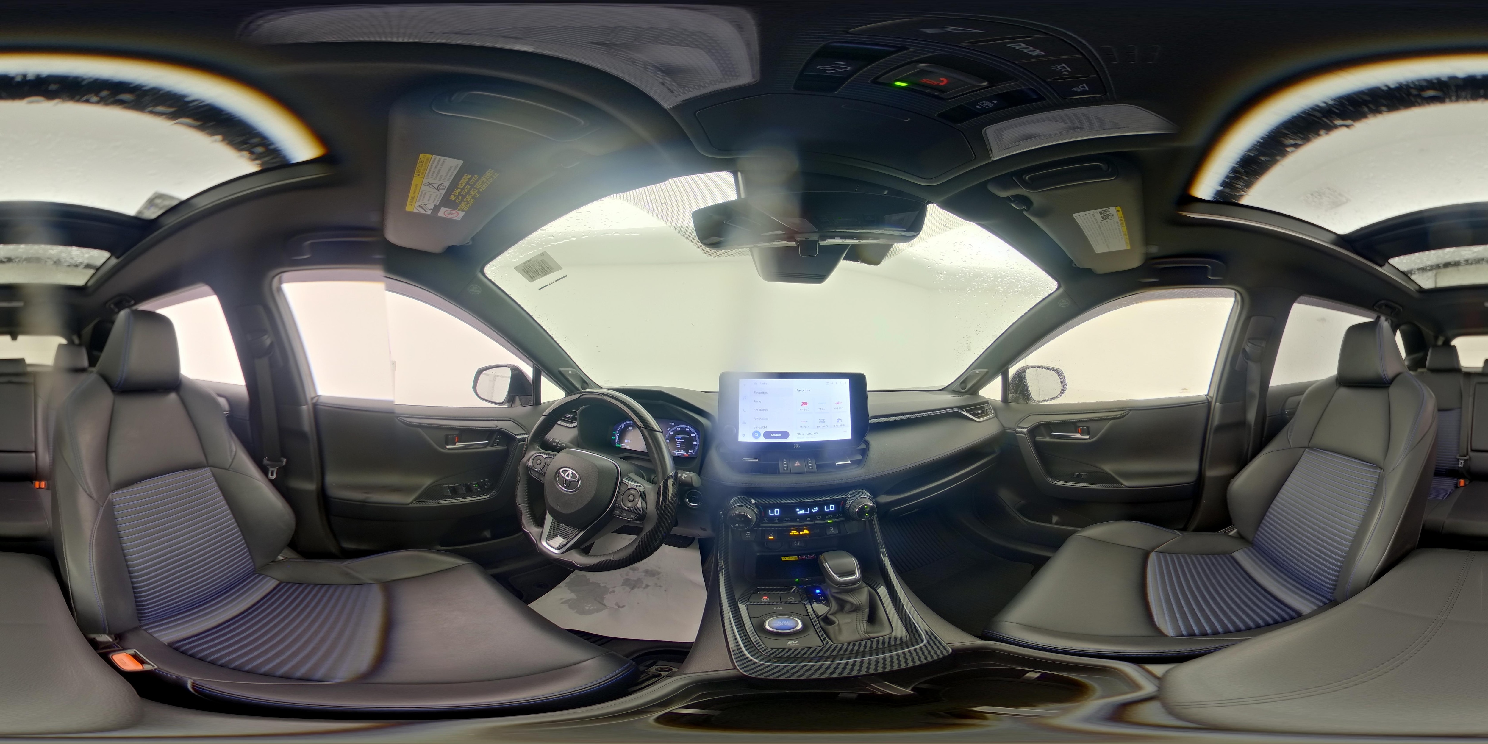 2024 Toyota RAV4 XSE - Photo 25