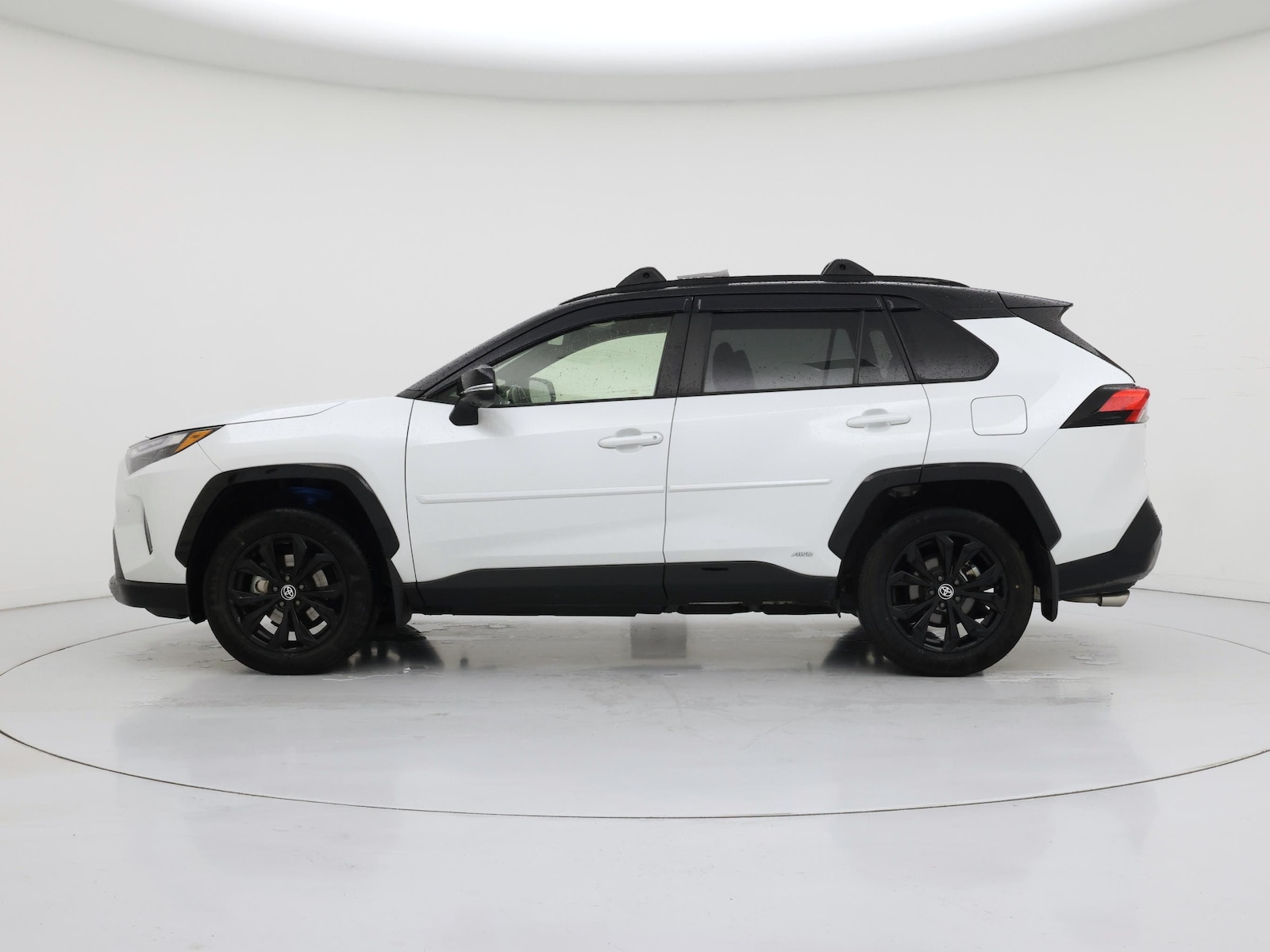 2024 Toyota RAV4 XSE - Photo 4