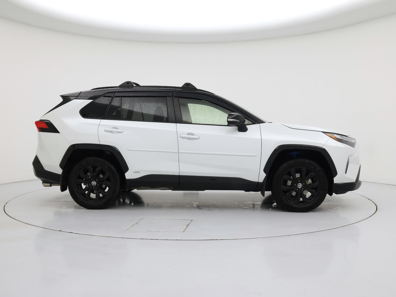 2024 Toyota RAV4 XSE - Photo 8