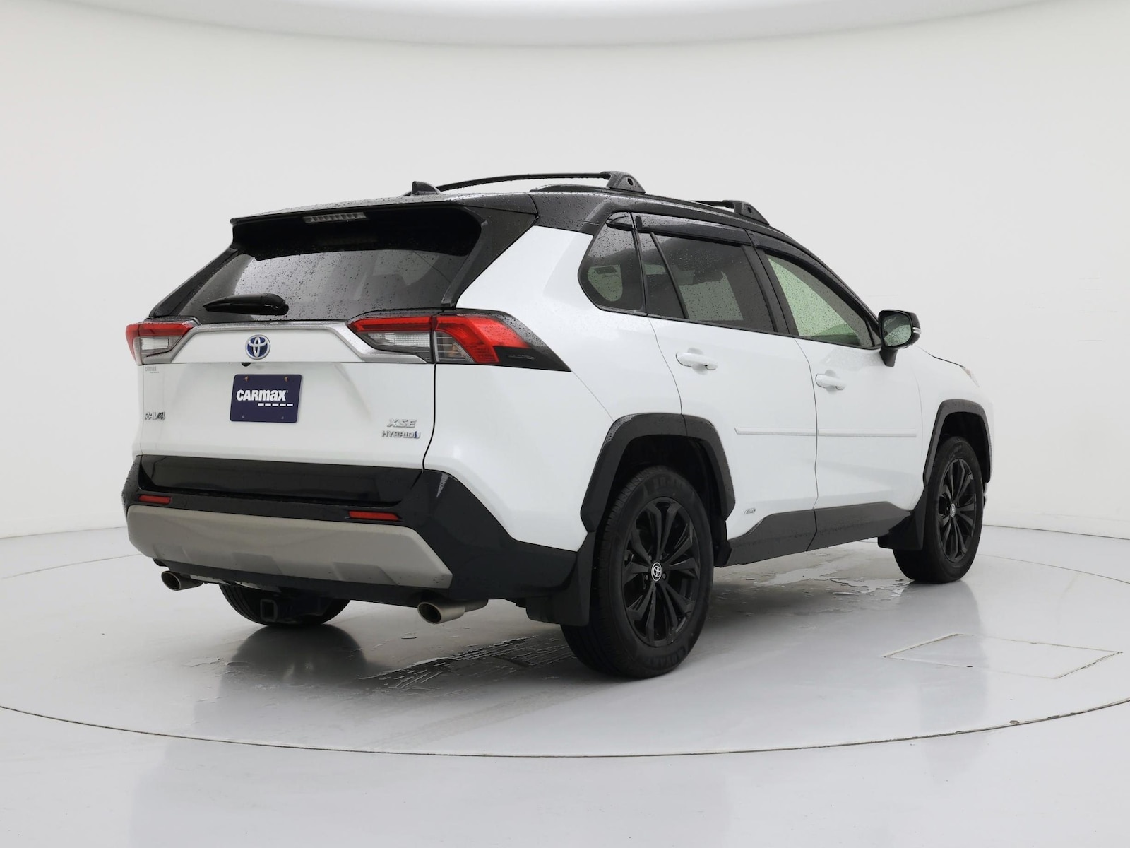 2024 Toyota RAV4 XSE - Photo 9