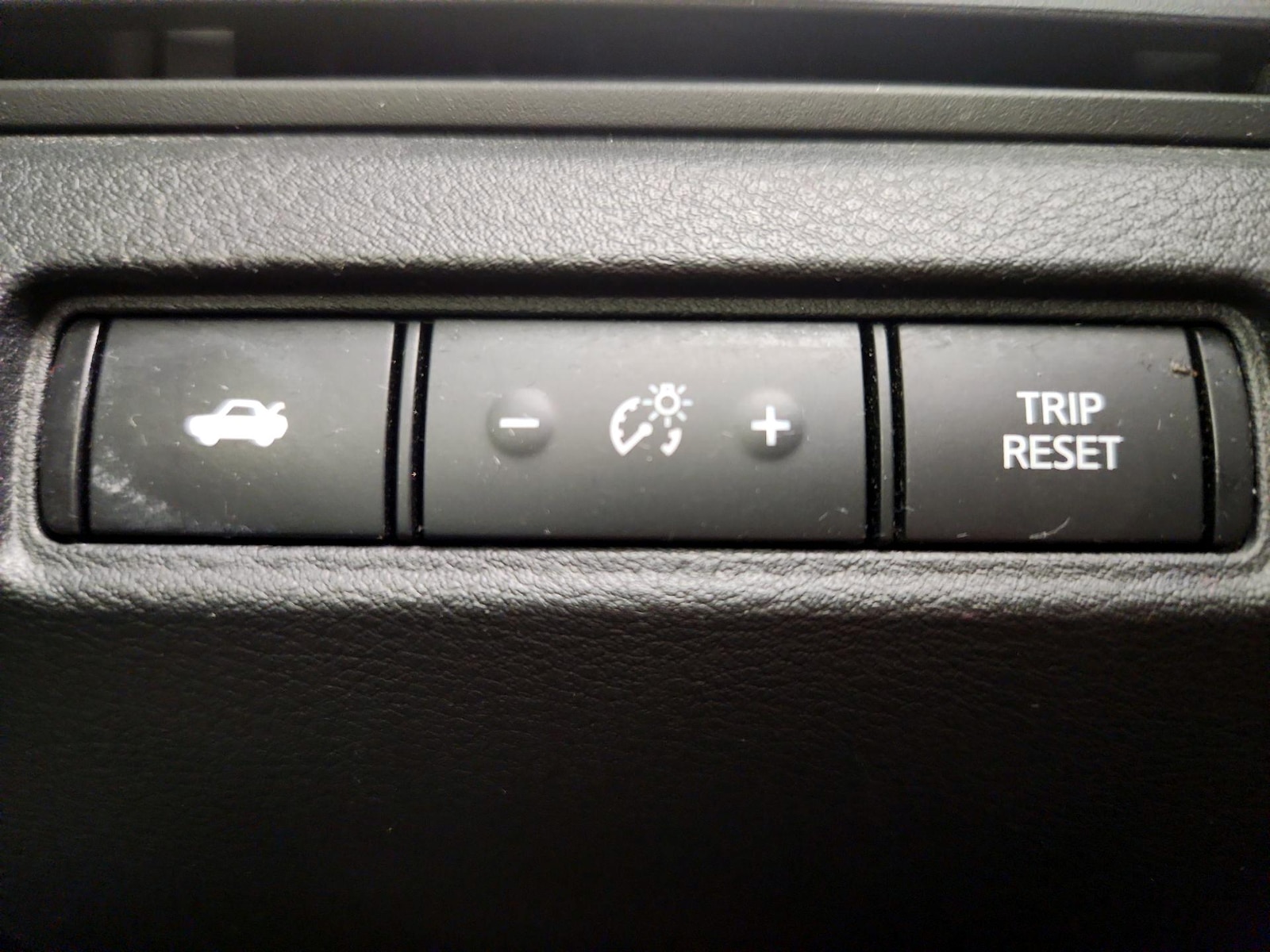 2021 Nissan Altima SR - Photo 14