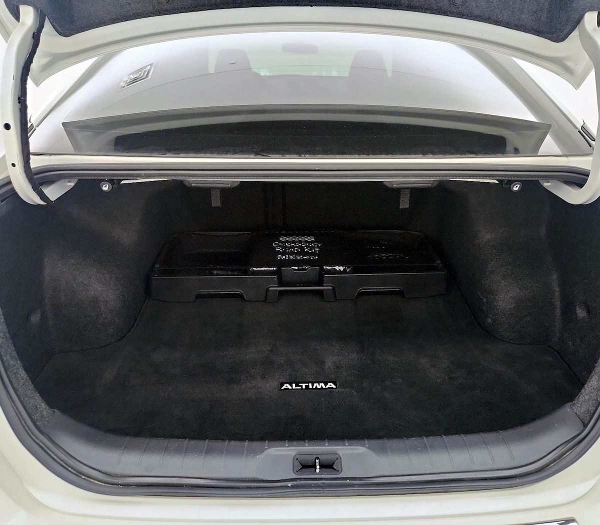 Trunk/Cargo (Seats Up)