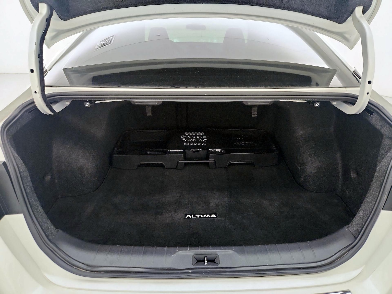 2021 Nissan Altima SR - Photo 22