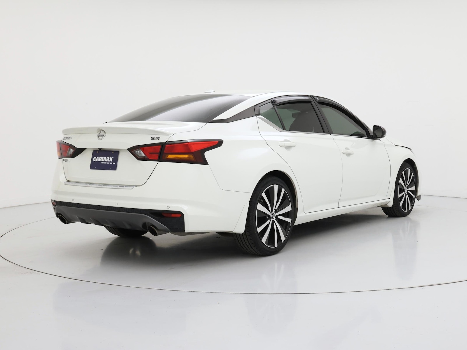 2021 Nissan Altima SR - Photo 9