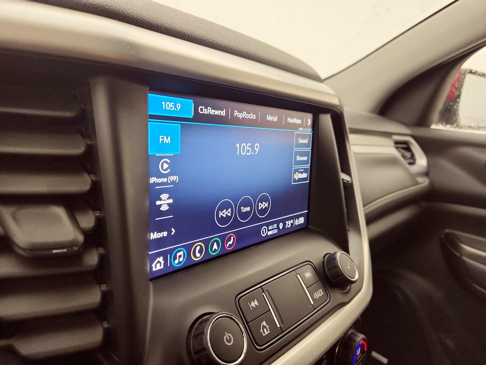 2021 GMC Acadia SLT - Photo 16