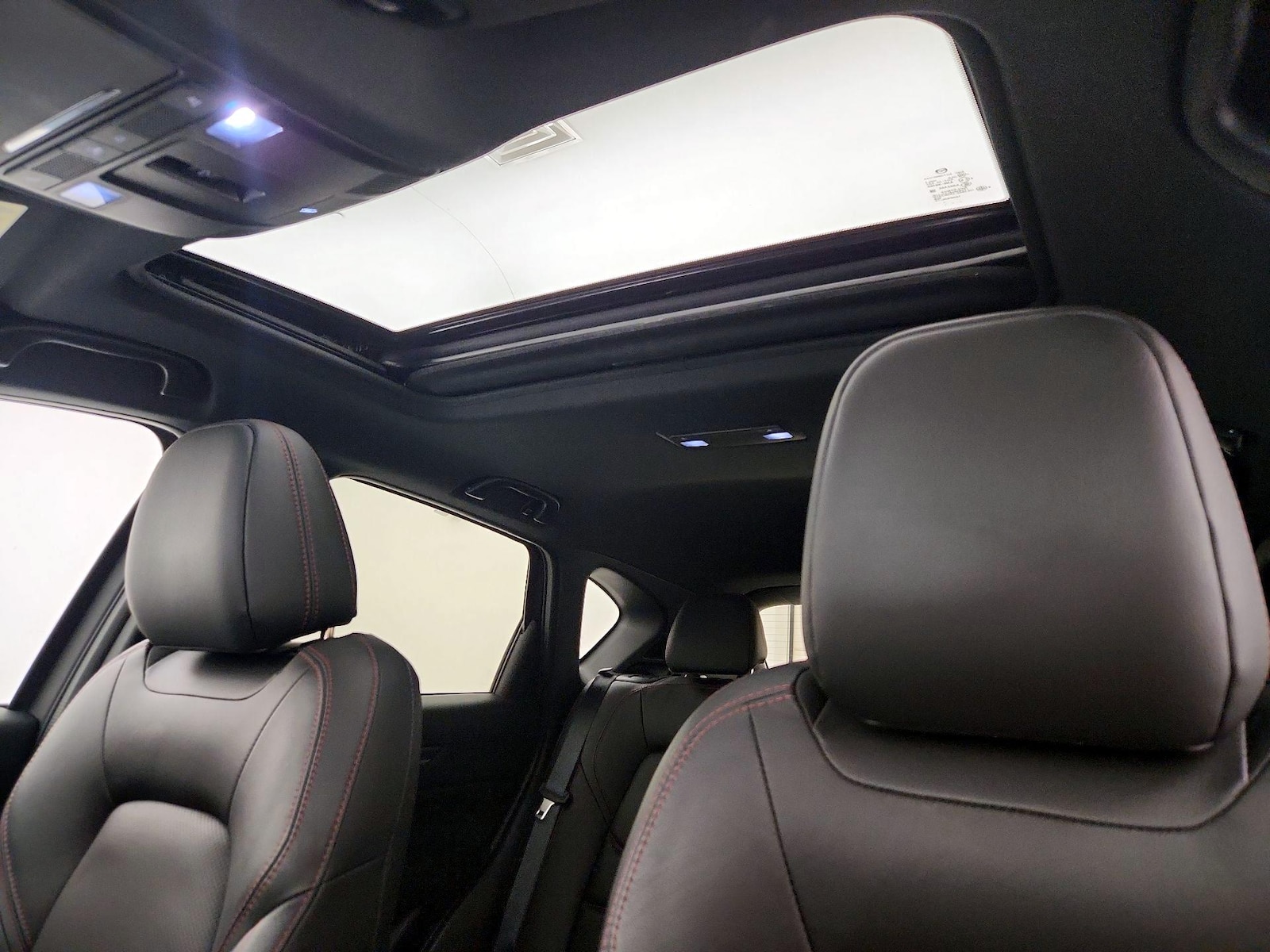 Sunroof(s) & Overhead Airbags