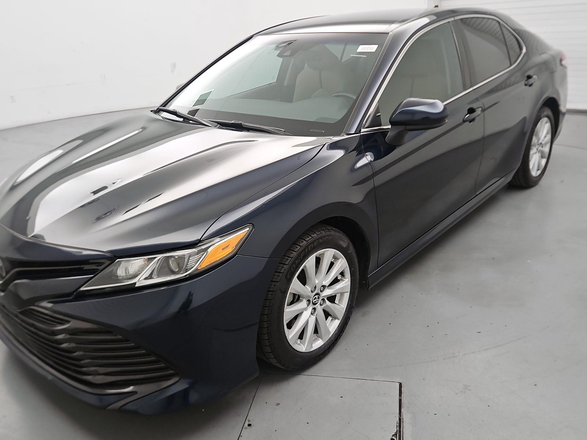 Thumbnail: 2020 Toyota Camry - 3