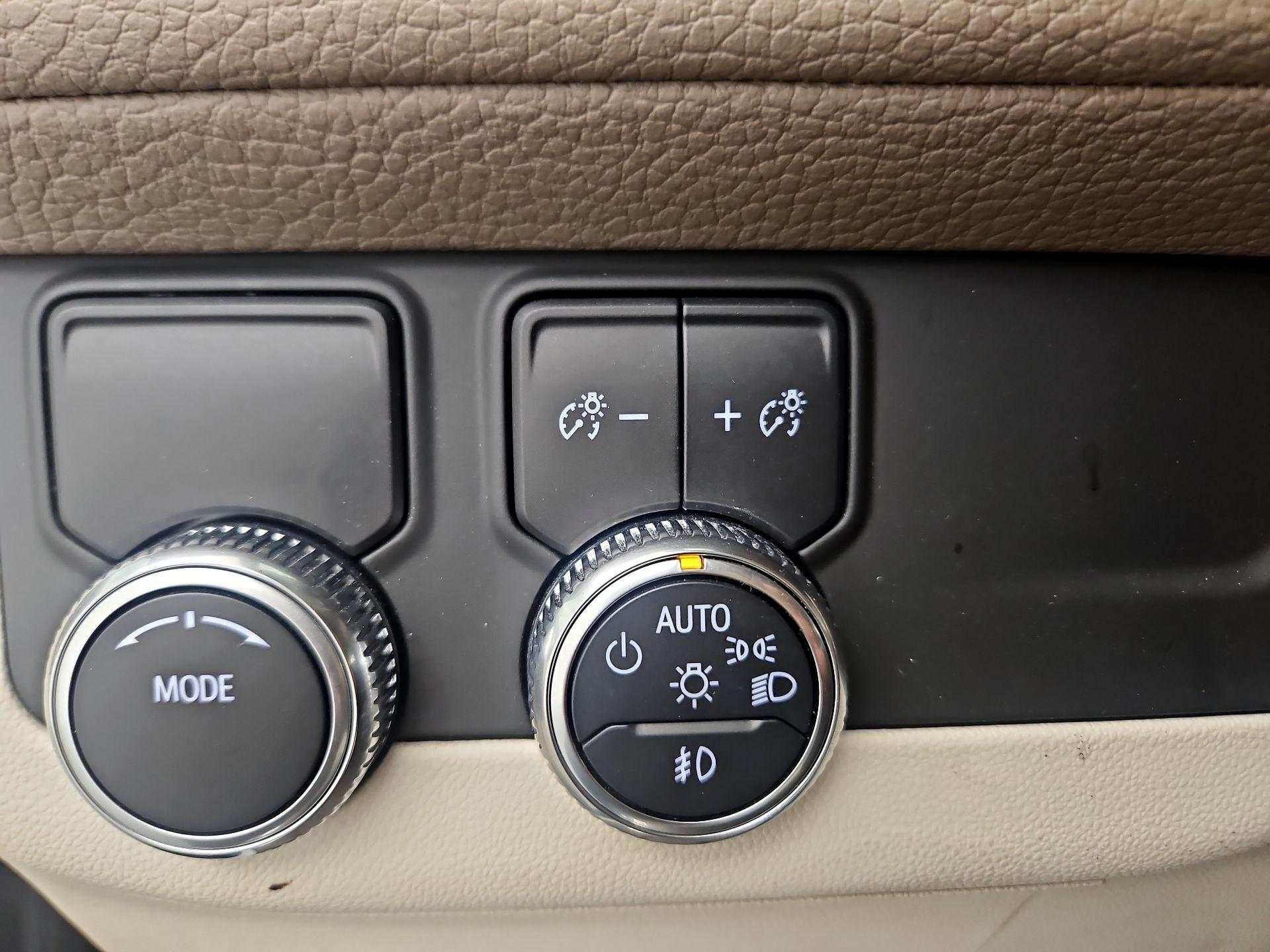 Thumbnail: 2021 GMC Yukon XL - 13