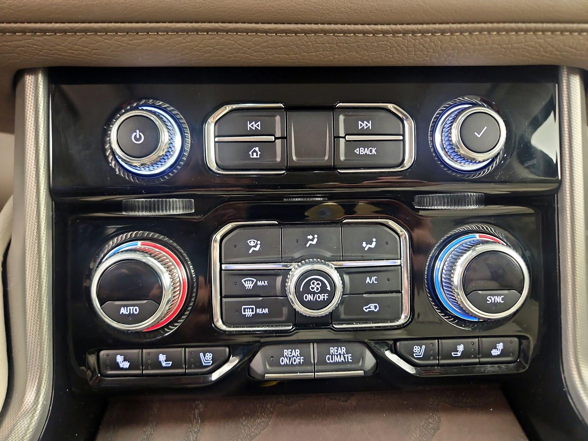Thumbnail: 2021 GMC Yukon XL - 16