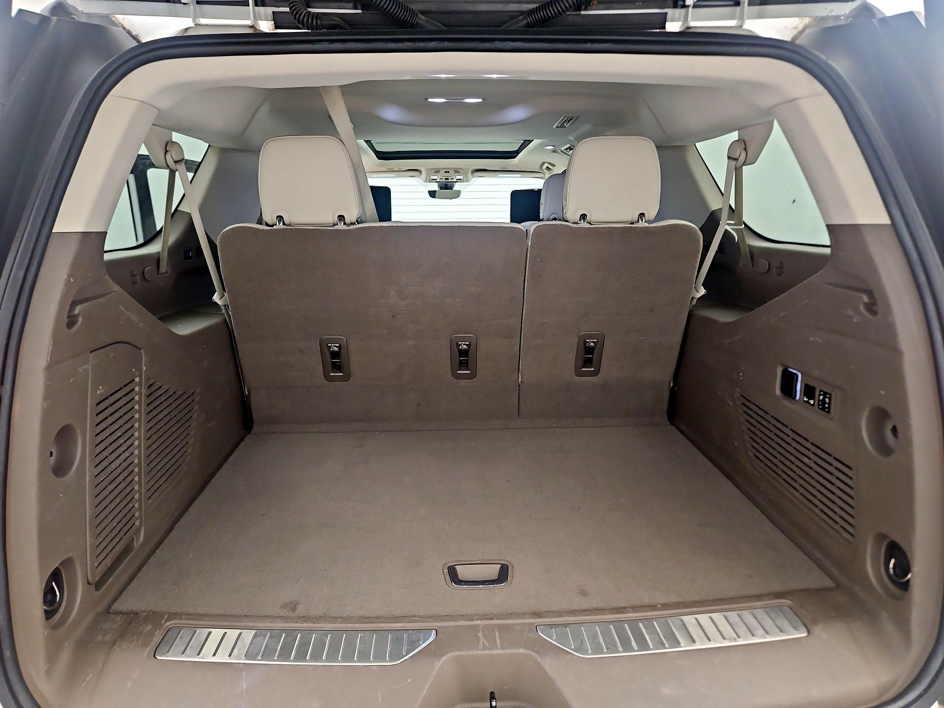 Thumbnail: 2021 GMC Yukon XL - 20
