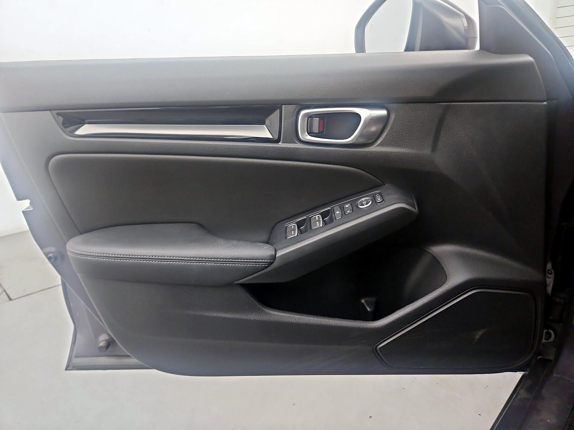Thumbnail: 2024 Honda Civic - 10