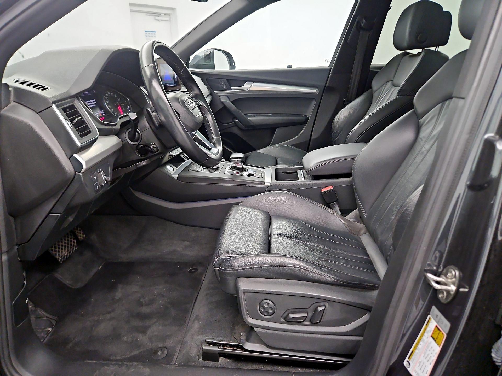 Thumbnail: 2020 Audi Q5 - 9