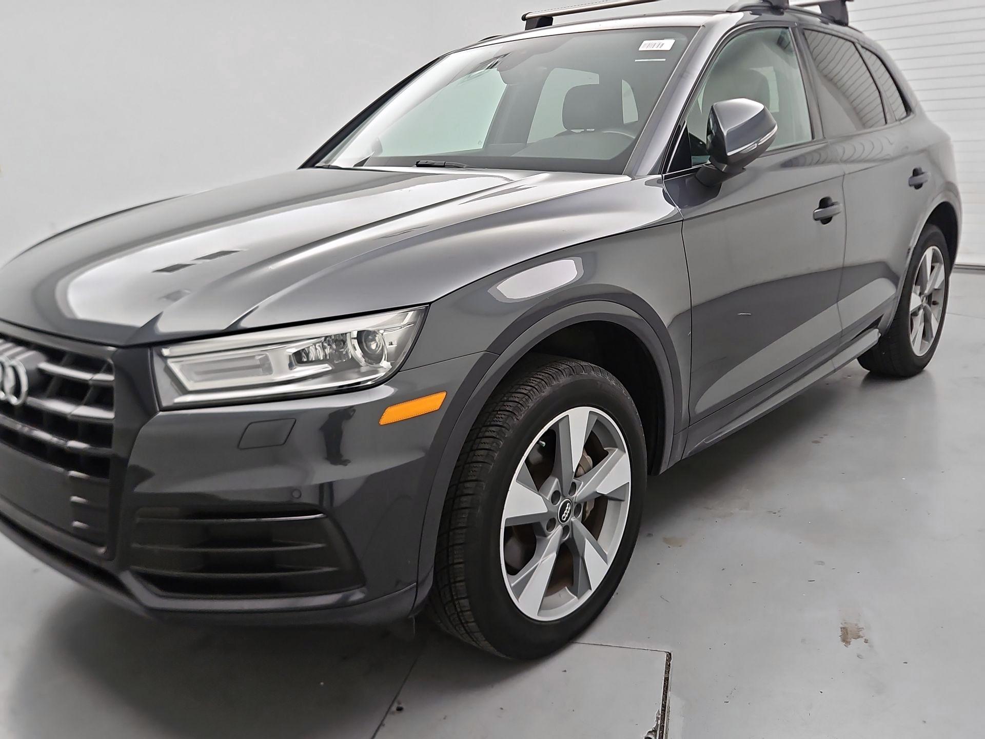 Thumbnail: 2020 Audi Q5 - 3