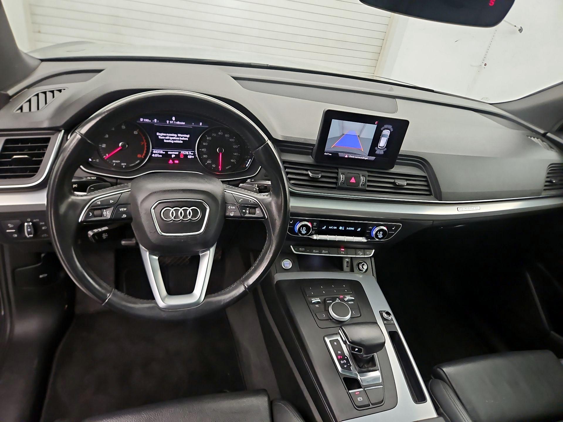 Thumbnail: 2020 Audi Q5 - 8