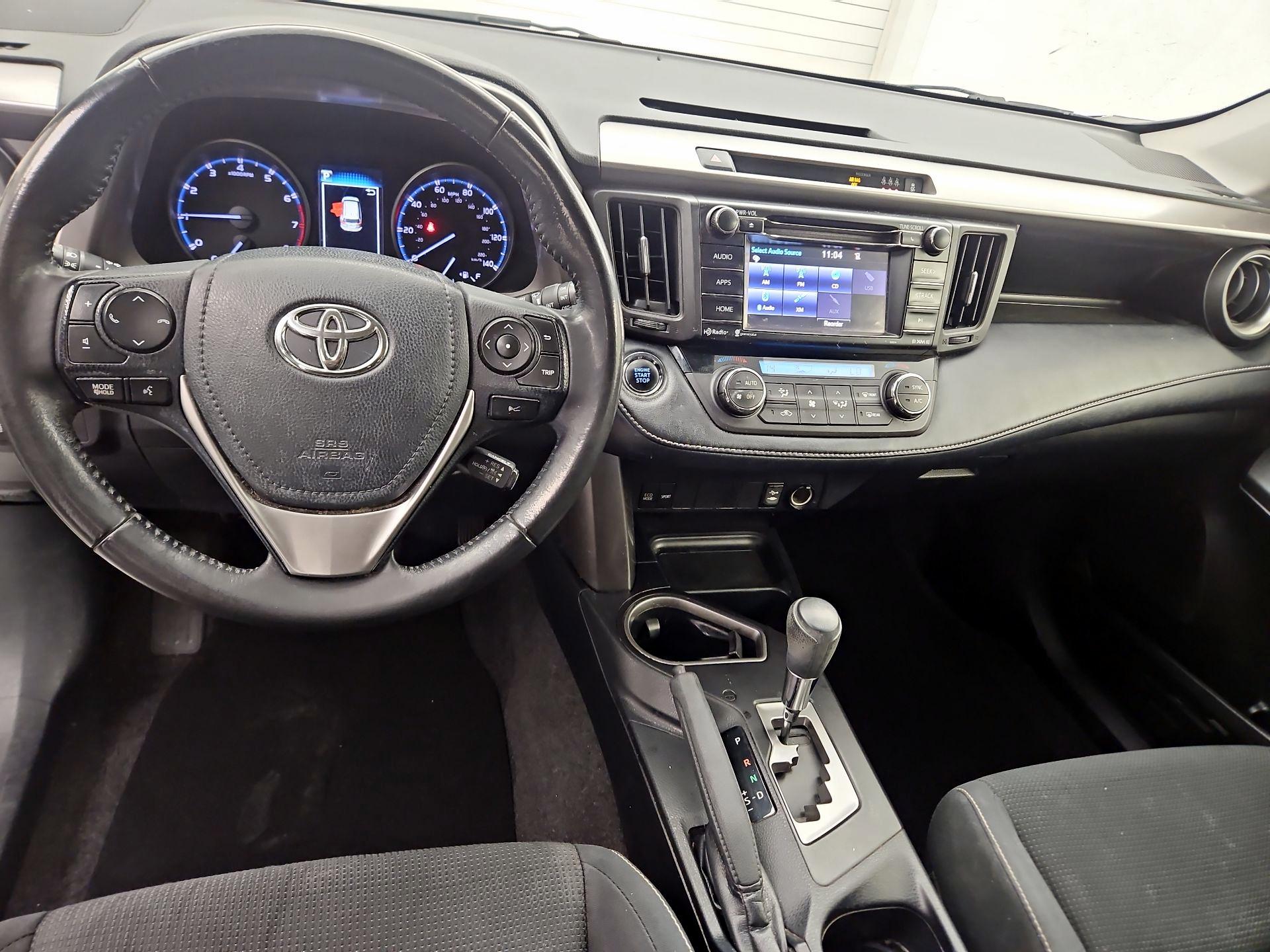 Thumbnail: 2018 Toyota RAV4 - 9