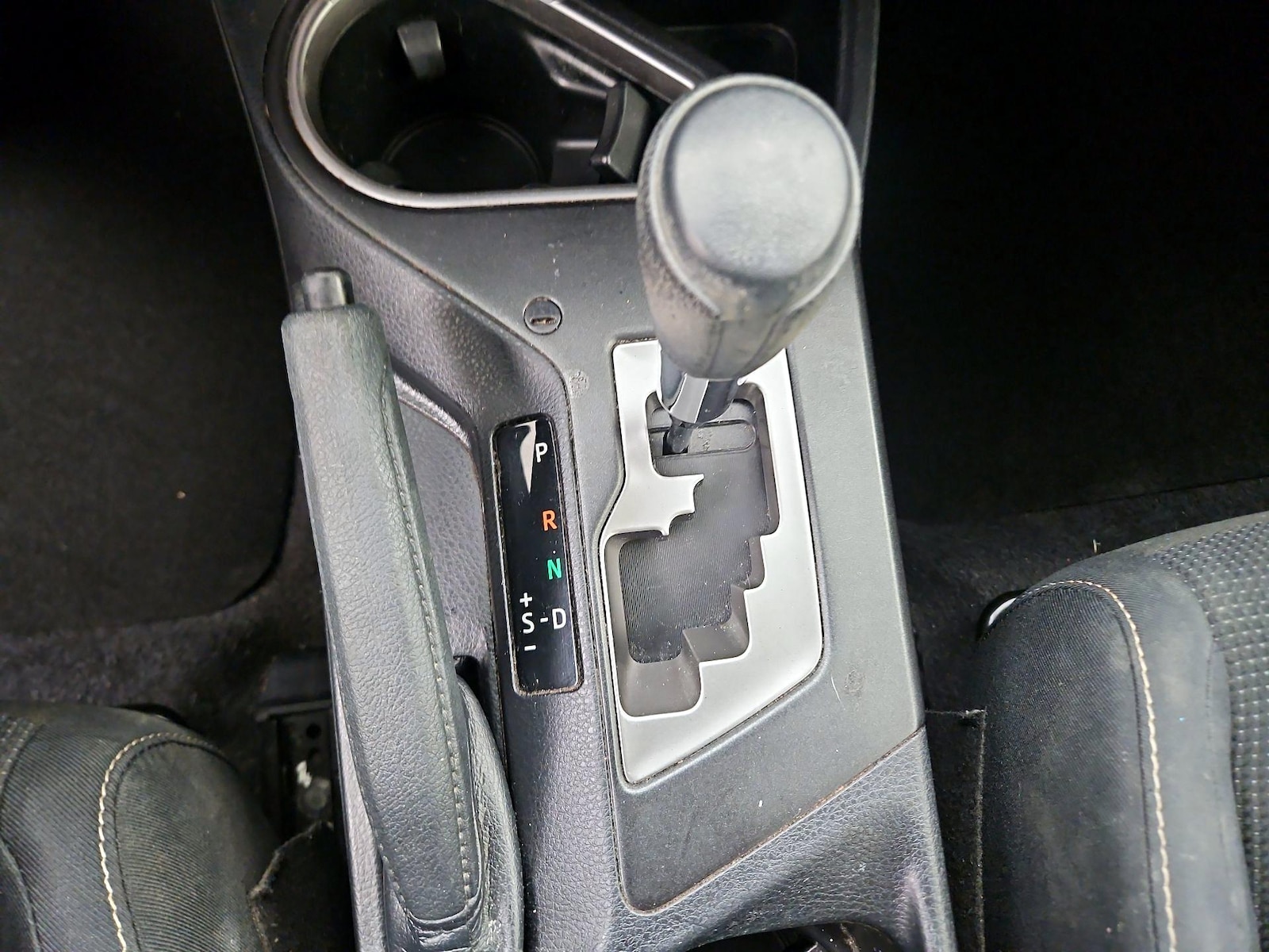 2018 Toyota RAV4 XLE - Photo 18